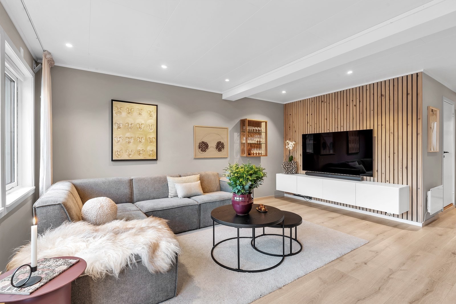 Downlights i tak. God standard. Galleribilde