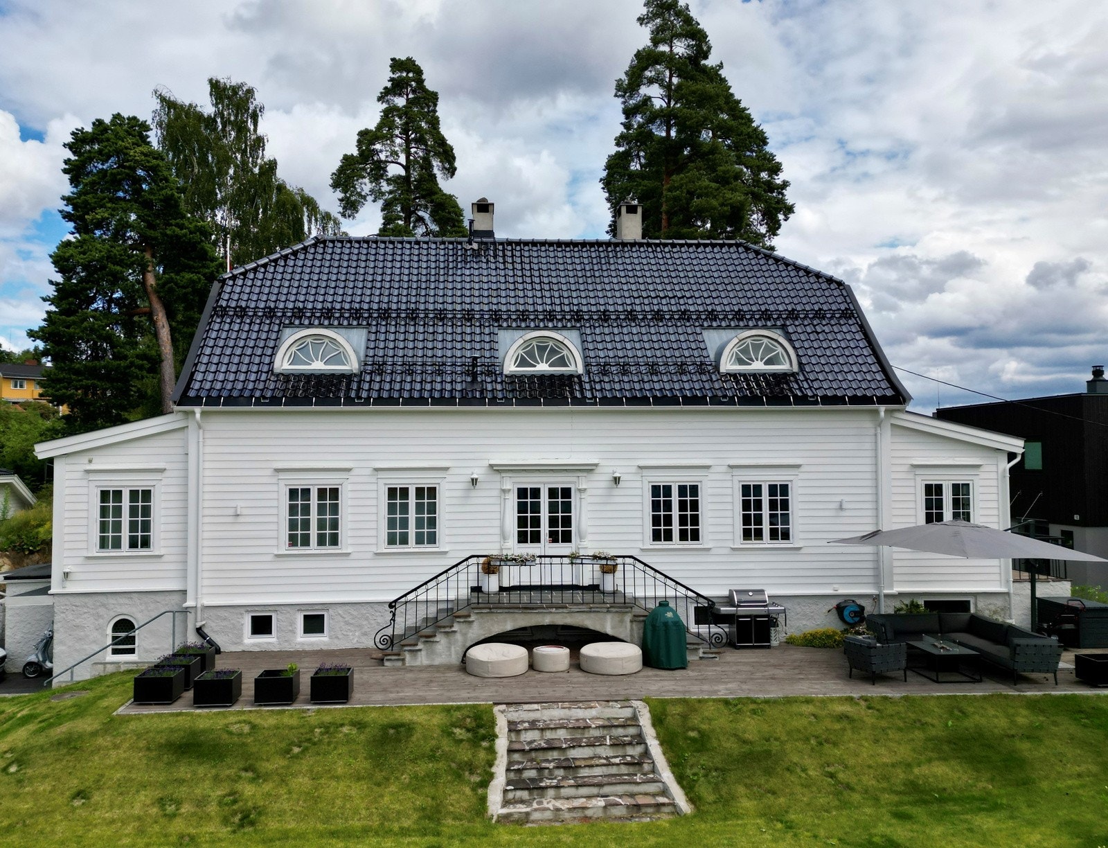 Velkommen til Noreveien 19A, presentert av Jørgen Ek v. Privatmegleren Dyve & Partnere. Galleribilde