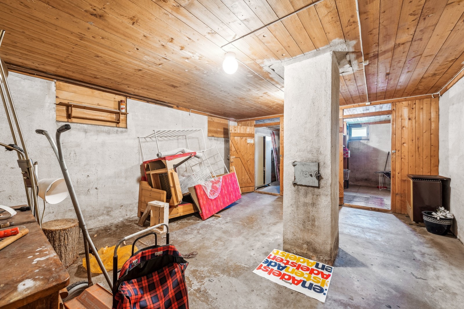 Boligen disponerer et stort kjellerareal på ca. 33 kvm. Galleribilde