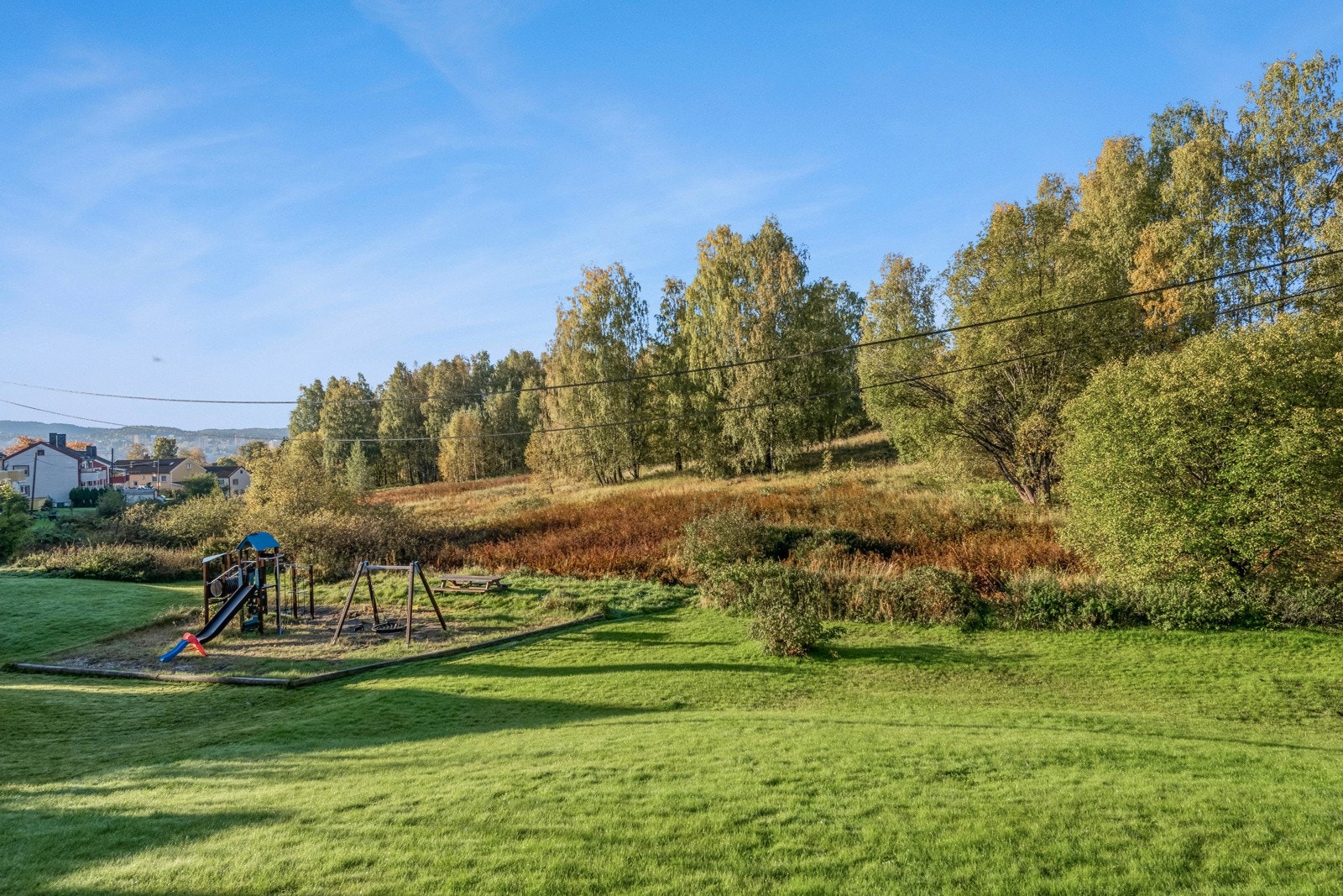 Borettslaget har en flott felles tomt. Galleribilde