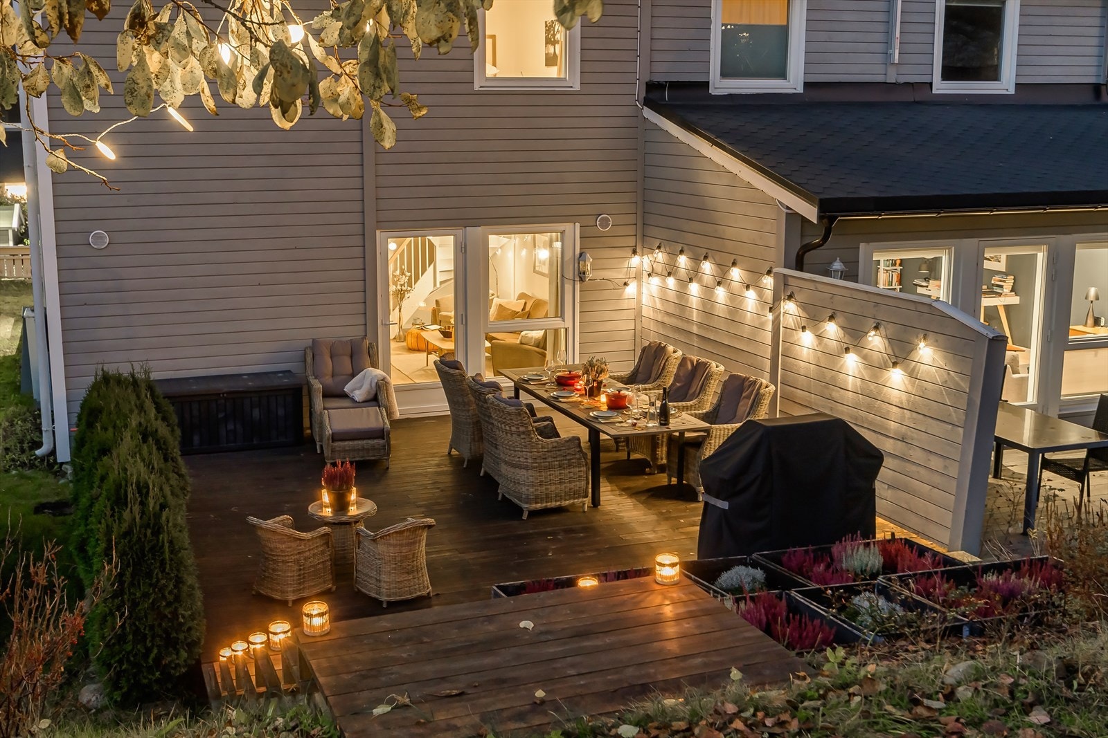 Innholdsrikt enderekkehus over 3 plan med barnevennlig beliggenhet på Ellingsrud Galleribilde