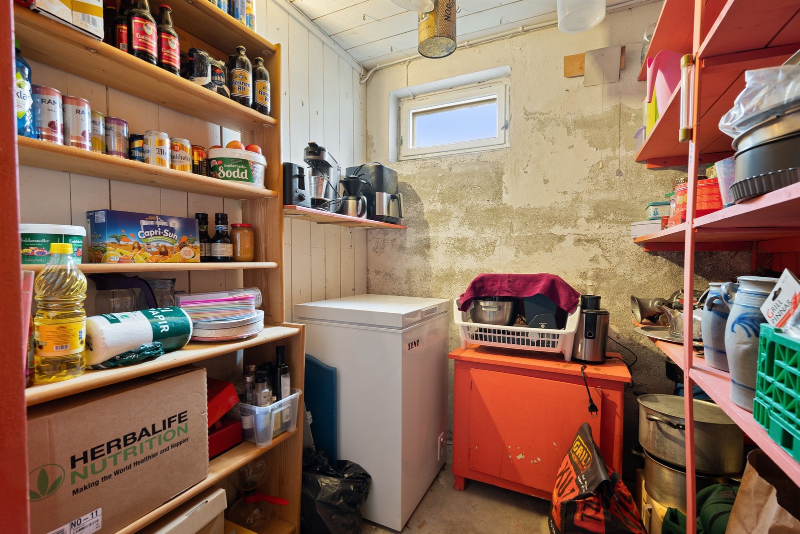 Matbod på ca. 3,4m² Galleribilde