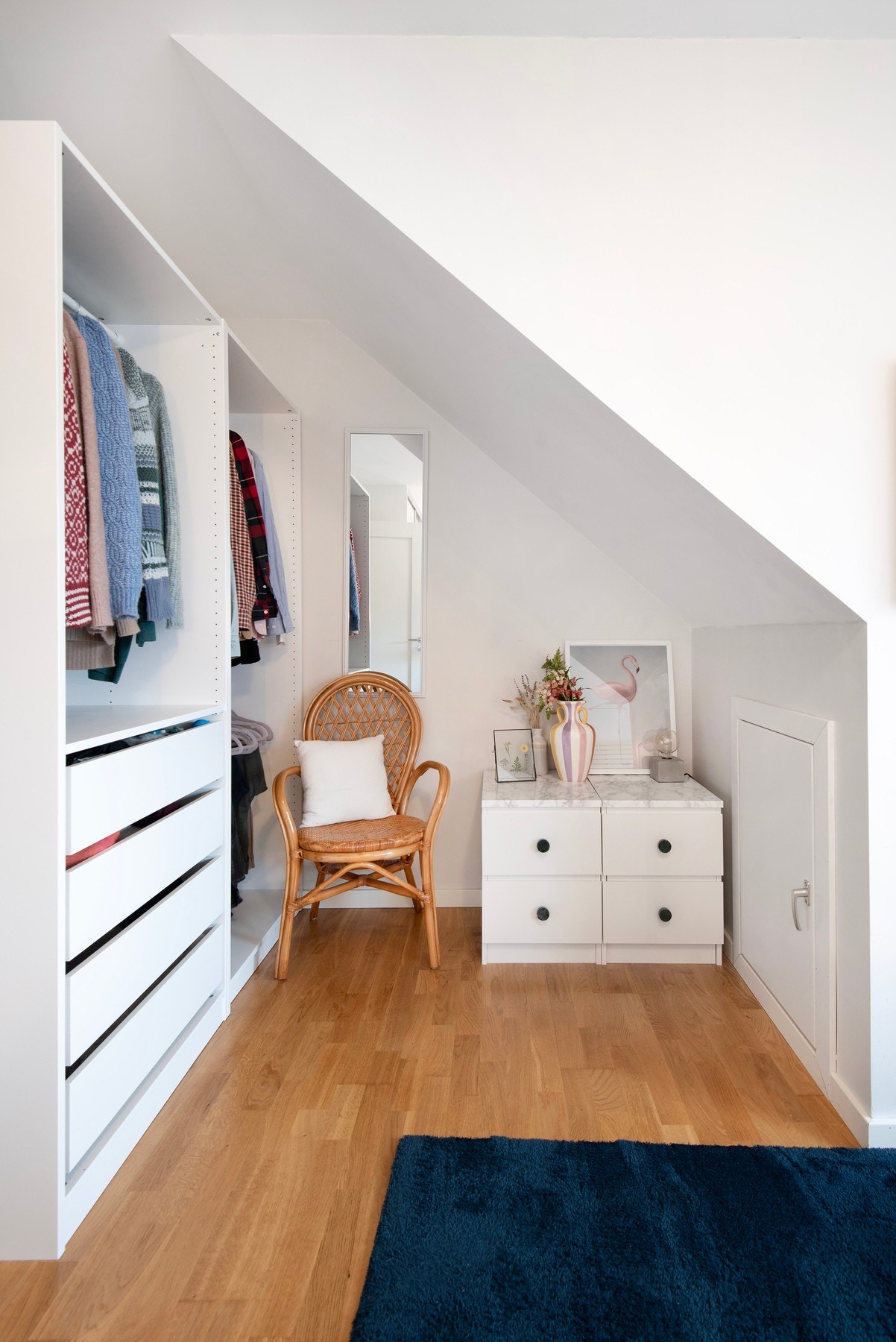 Soverom 1 med garderobehjørne. Galleribilde