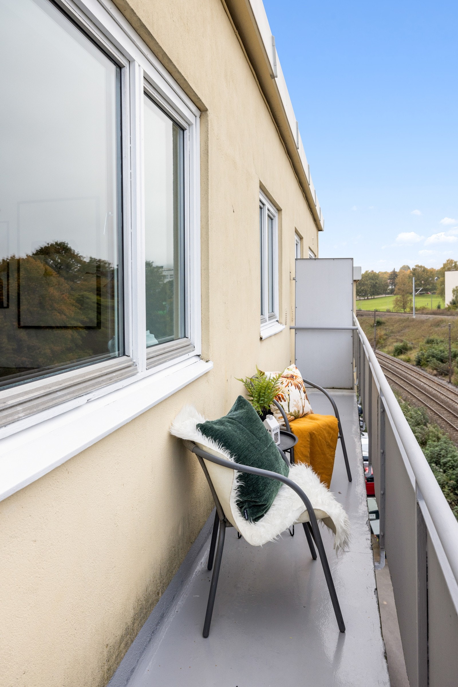 Her har du plass til et cafésett. Galleribilde