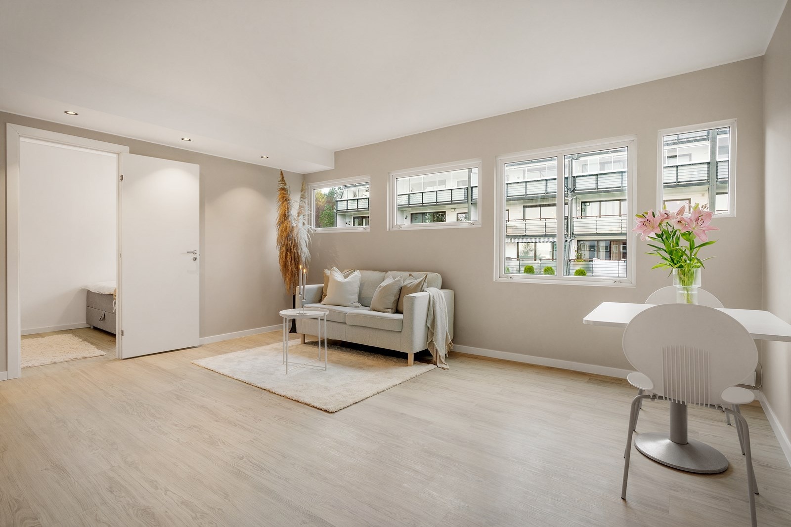 - Leiligheten har et BRA-i på 40m² og har en praktisk og arealeffektiv planløsning - Galleribilde