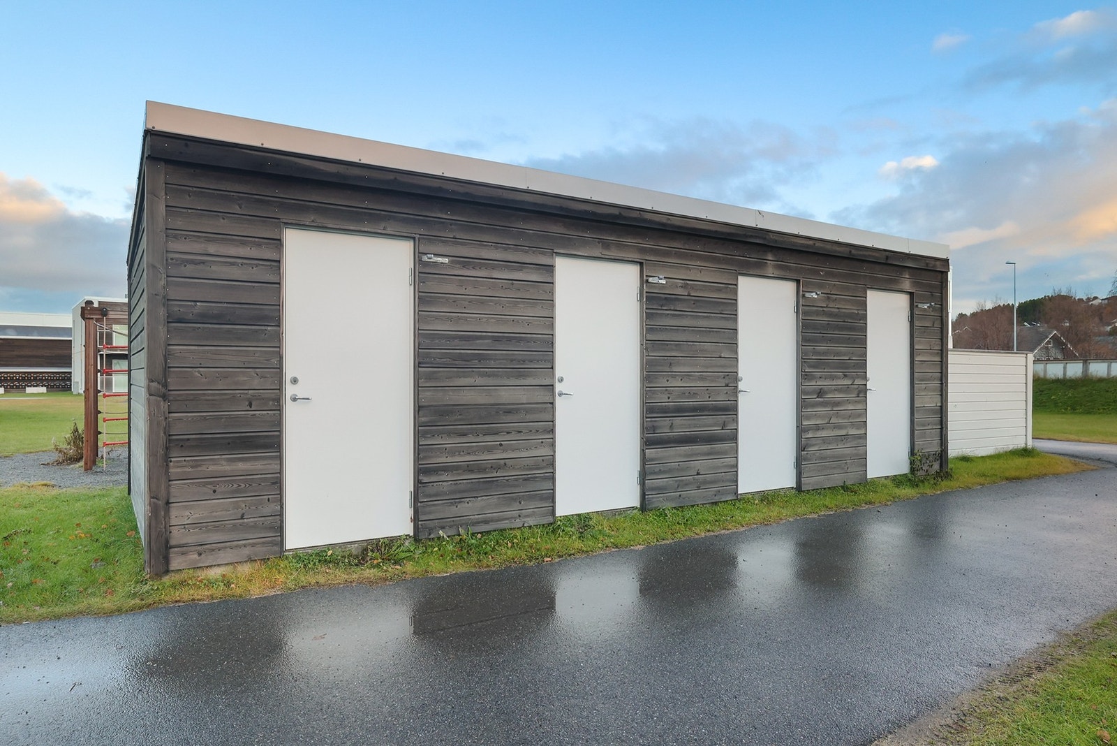 Leiligheten disponerer også en utvending sportsbod på 5m2. Galleribilde