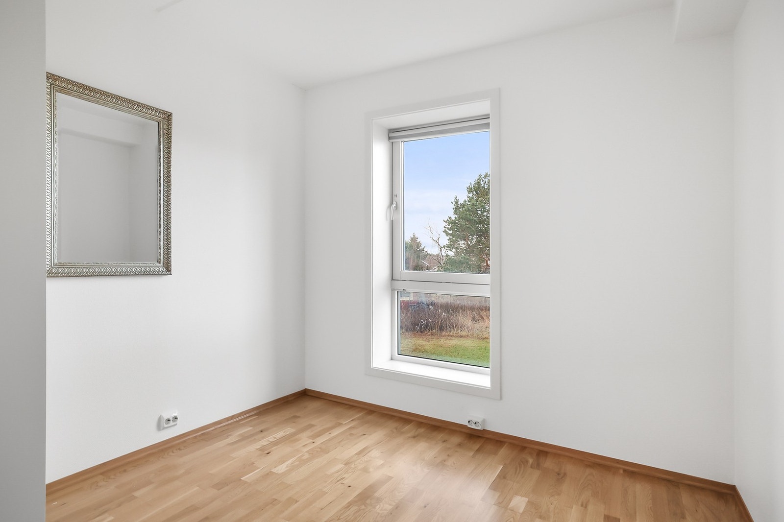 Det andre soverommet kan fint benyttes som ekstra rom eller kontor om ønskelig. Galleribilde
