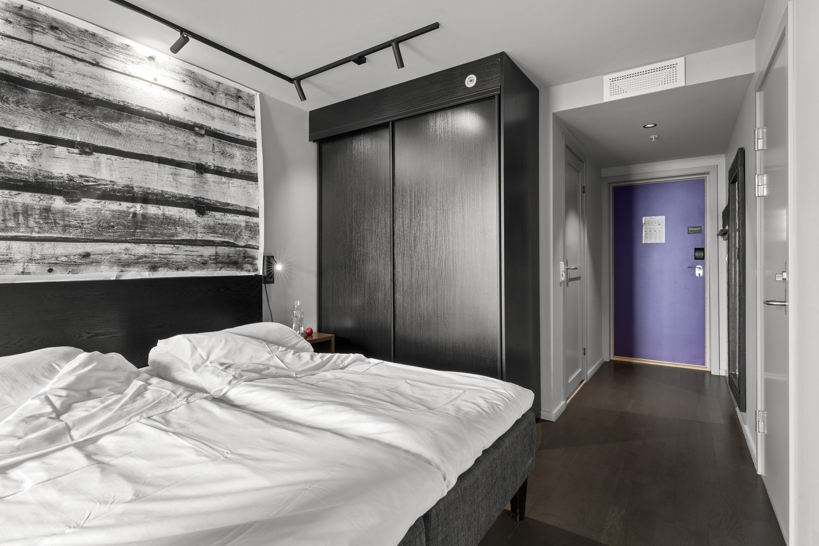 1605. Bildet er tatt fra et likt rom i naboleiligheten. Noe avvik kan forekomme. Galleribilde