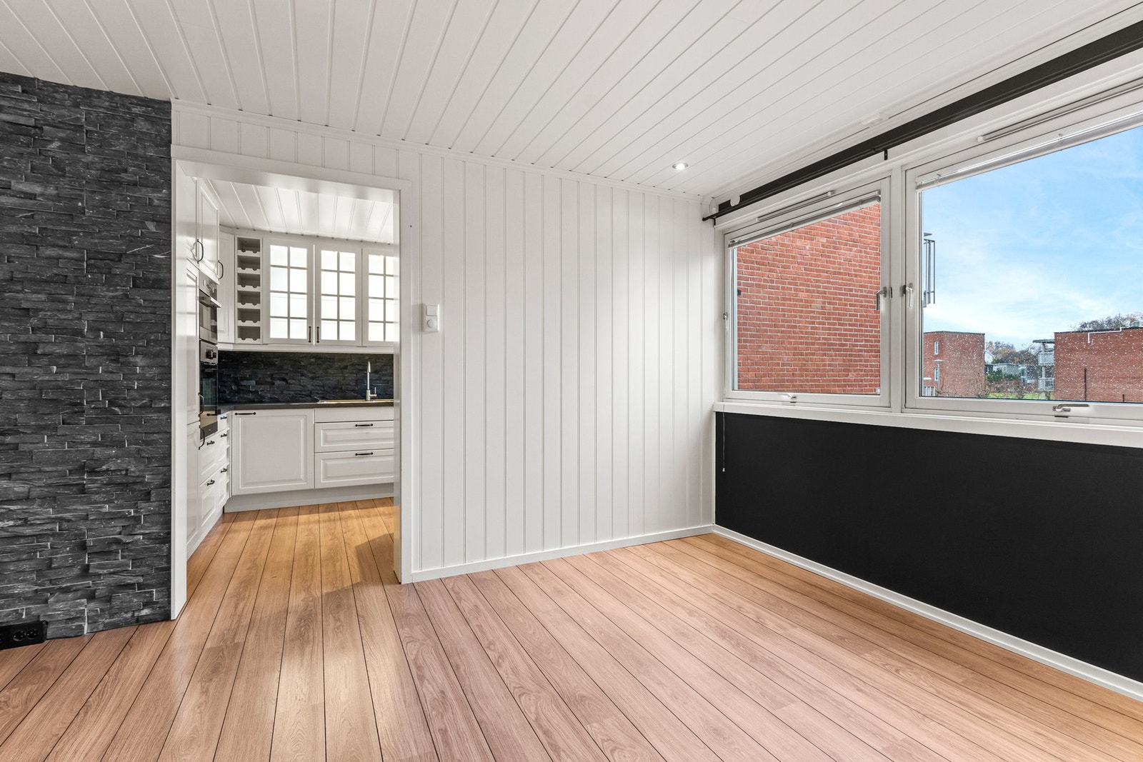 Inngang til kjøkken. Galleribilde