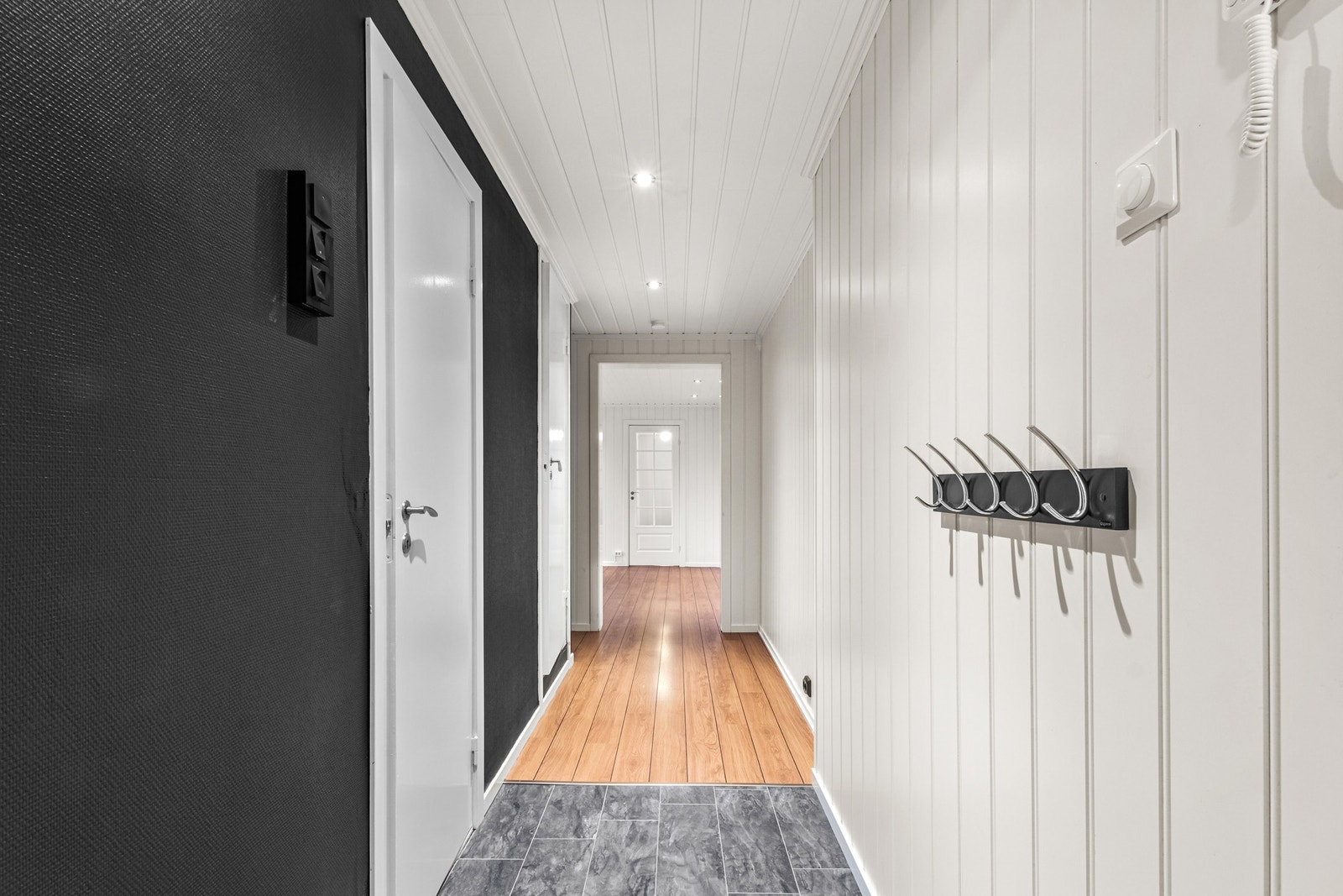 Inngangspartiet sett fra inngangsdør. Galleribilde