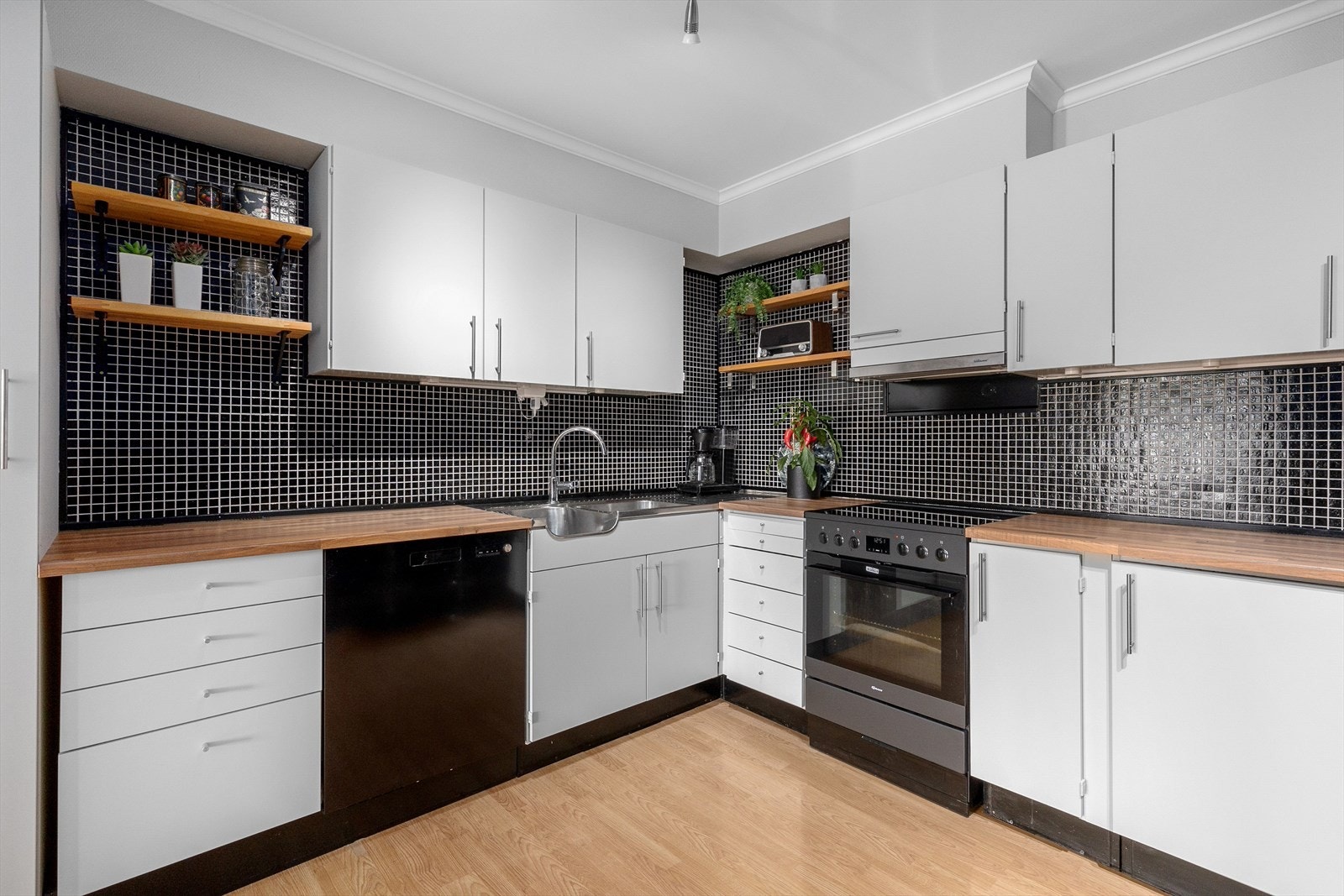 Et moderne og delikat kjøkken. Galleribilde