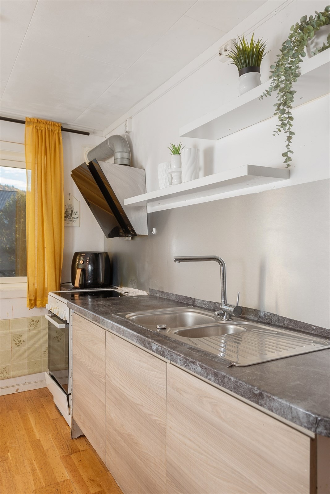 Nedfelt kum i benkeplaten. Galleribilde