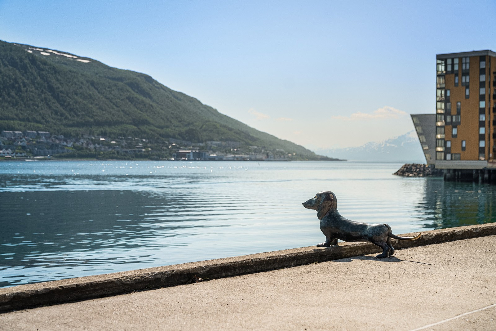 Nærhet til flotte turområder, badeplass og strandpromenade