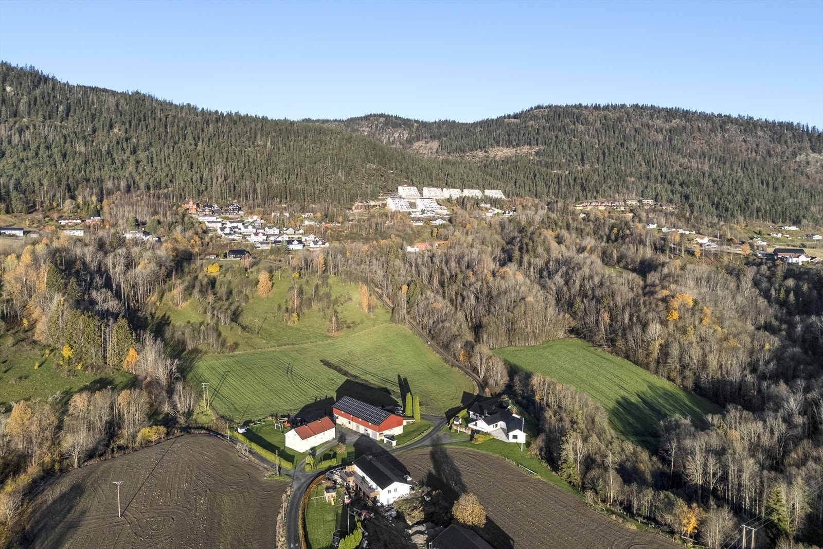 Eiendommen er solrik og usjenert Galleribilde