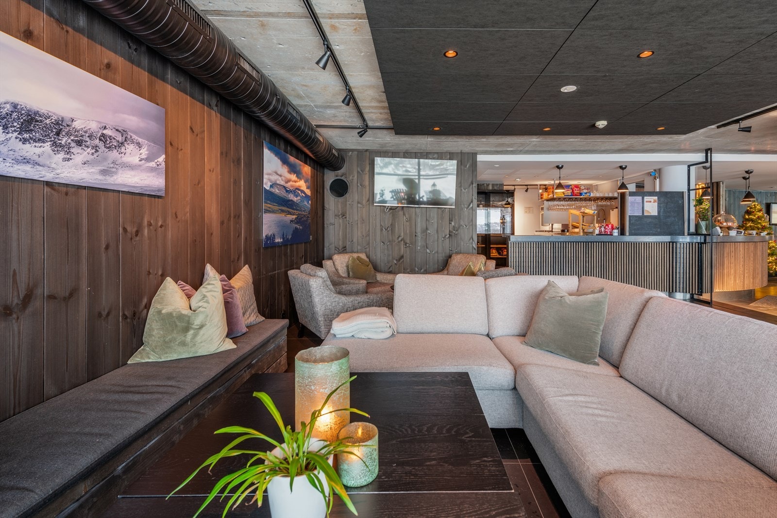 Afterski i bar på fellesområde Galleribilde