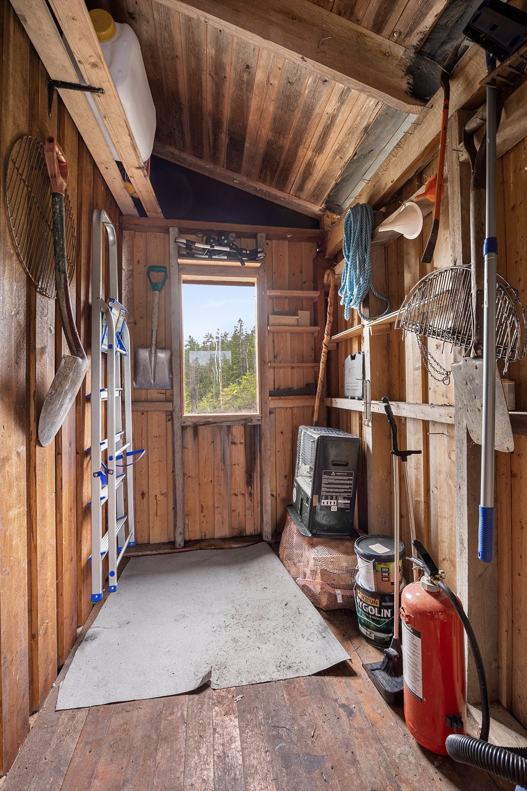 Boden i tilknytning til inngangspartiet er av god størrelse. Galleribilde