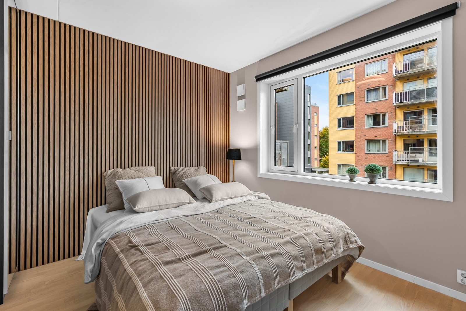 Boligen har to romslige soverom i hoveddelen. Galleribilde