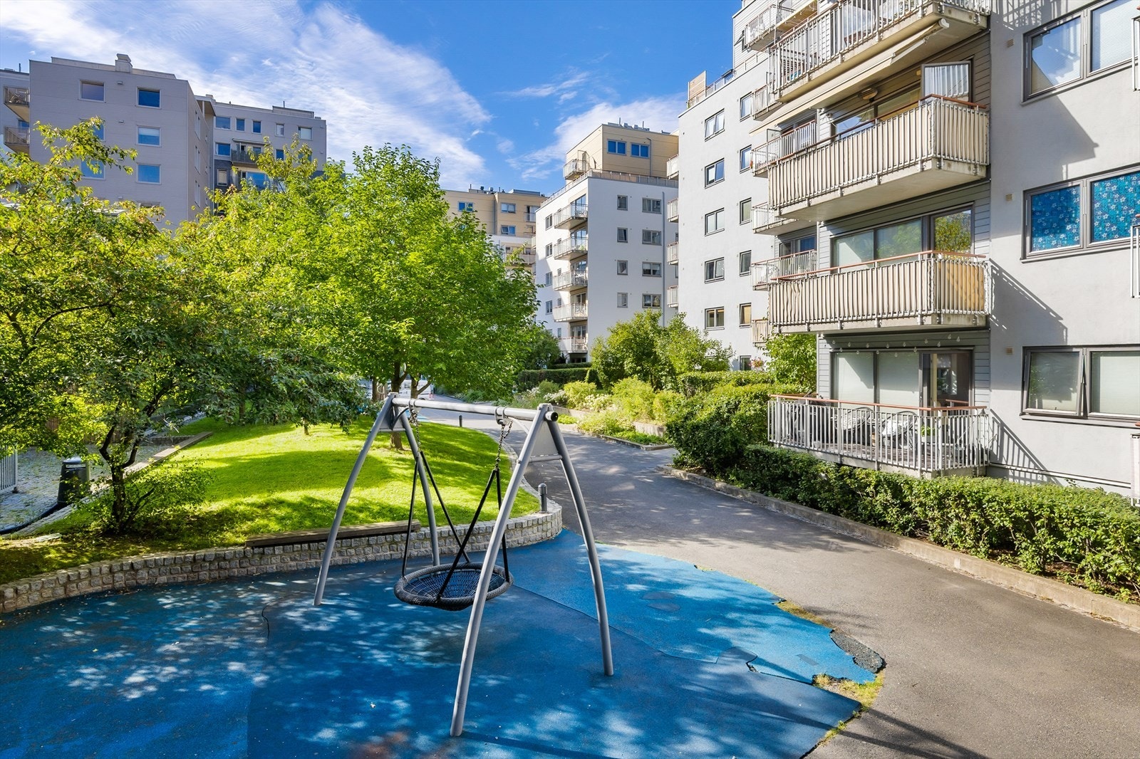 Inne på området finnes lekeplasser for de minste. Galleribilde