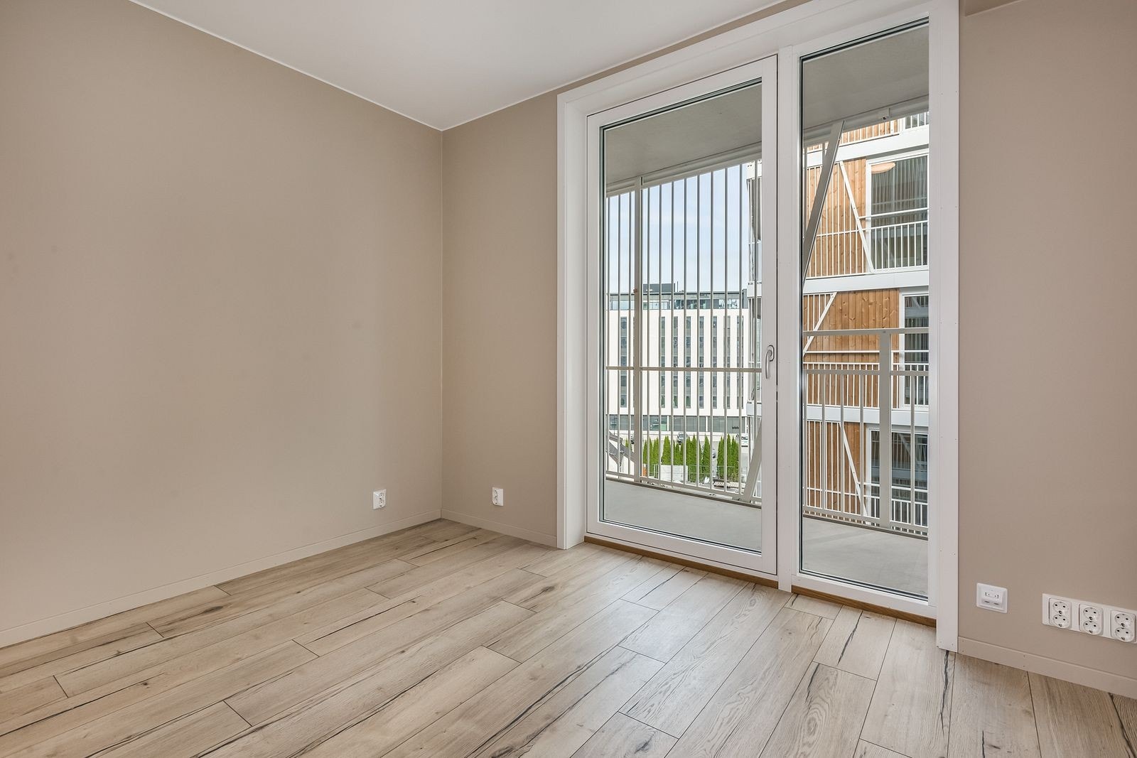 Utgang til balkong Galleribilde