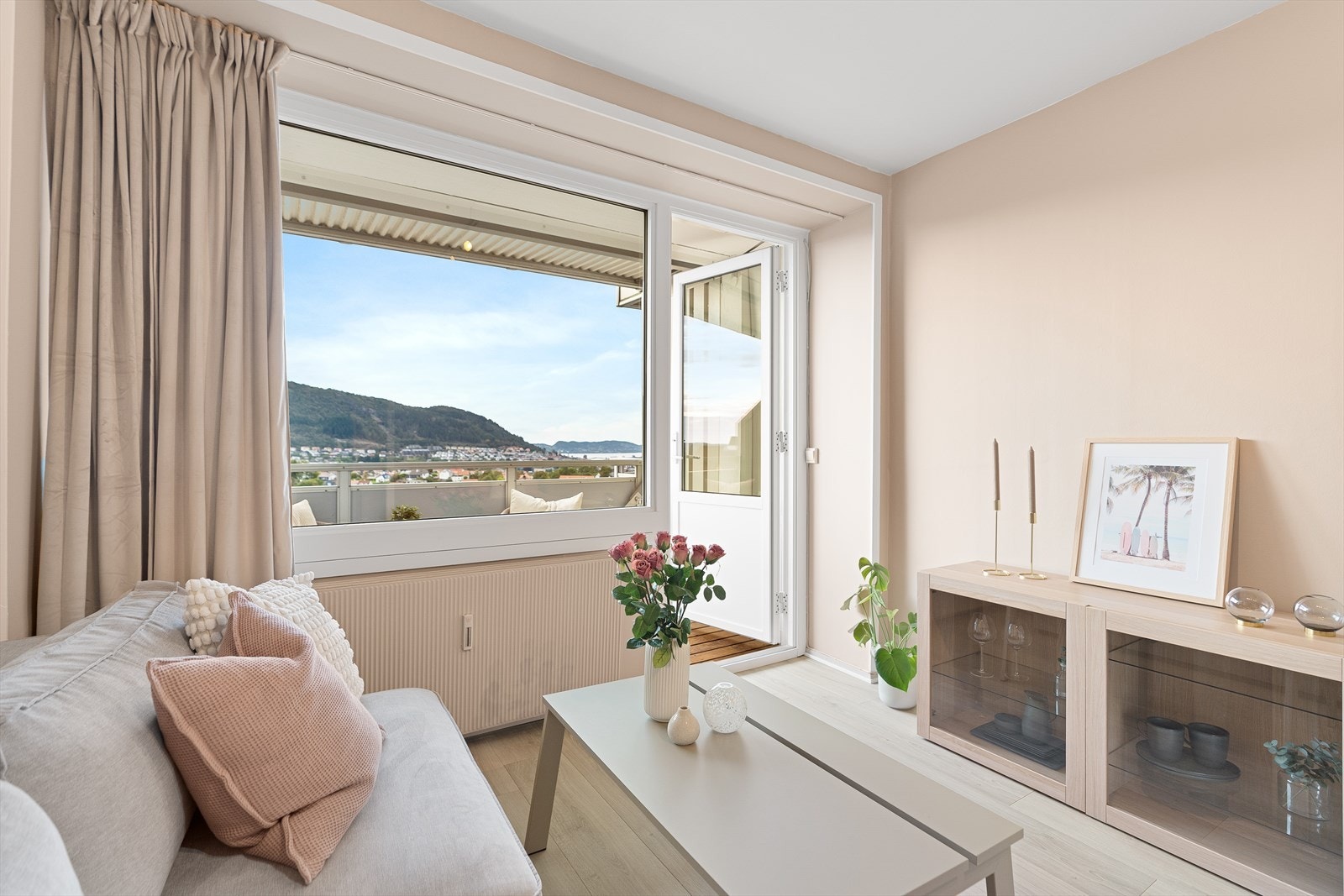 Her ville det vært naturlig å lage til en koselig sofakrok med TV, for deilig avkobling i hverdagen. Galleribilde