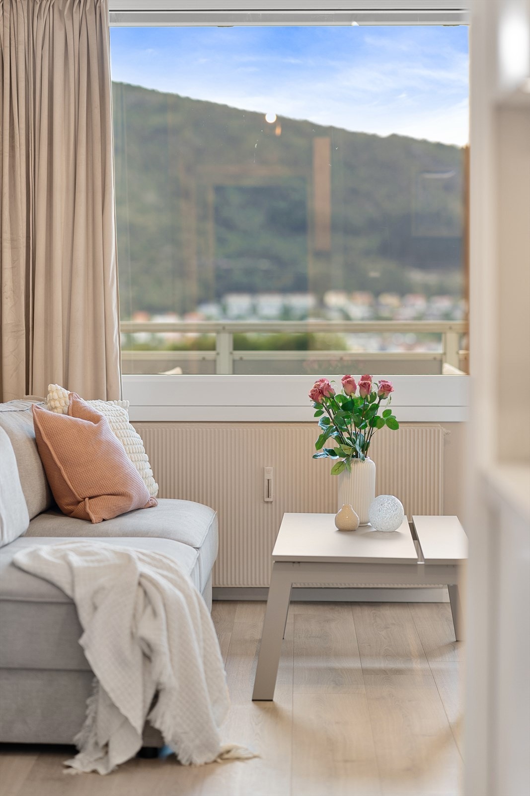 W | Detaljer Galleribilde