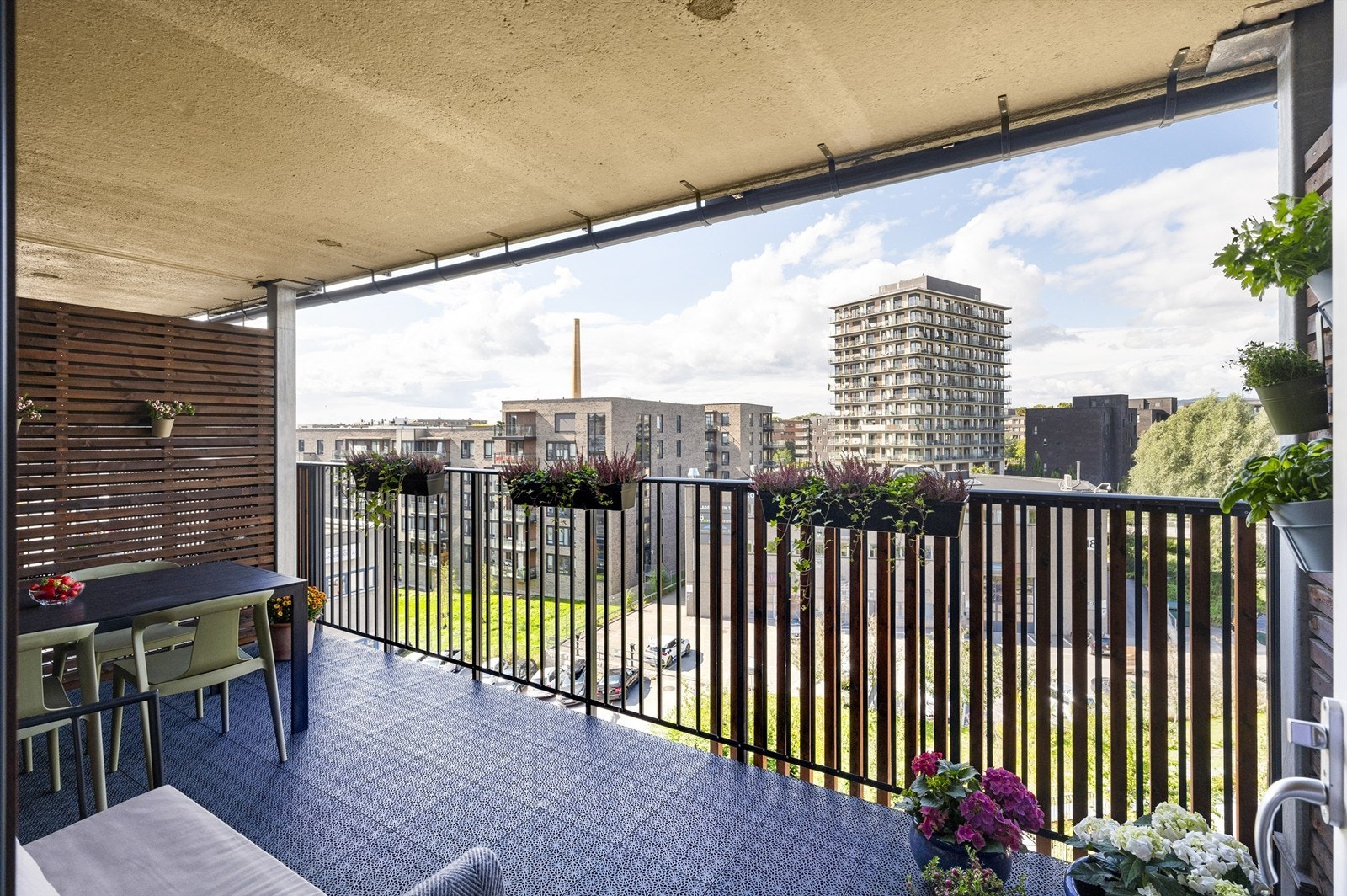 Høyt og fritt beliggende i femte etasje Galleribilde