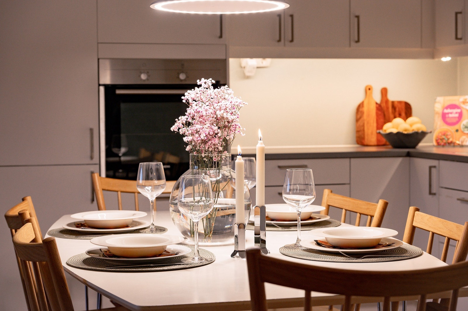 Hvem er den første du inviterer på en bedre middag, eller kanskje spillkveld her? Galleribilde