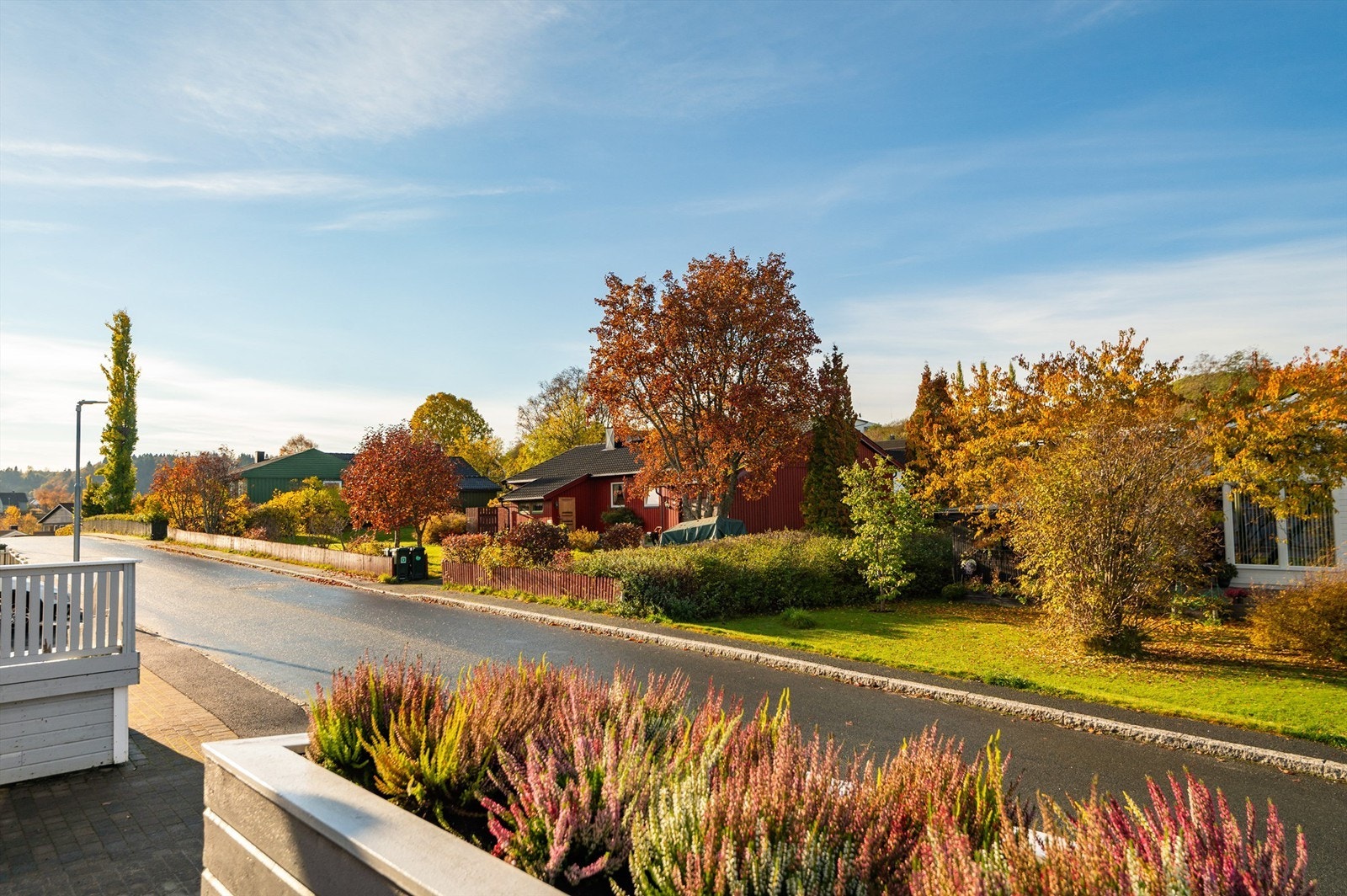 Nabolaget er rolig og fredelig, og har ingen støyende gjennomgangstrafikk. Galleribilde