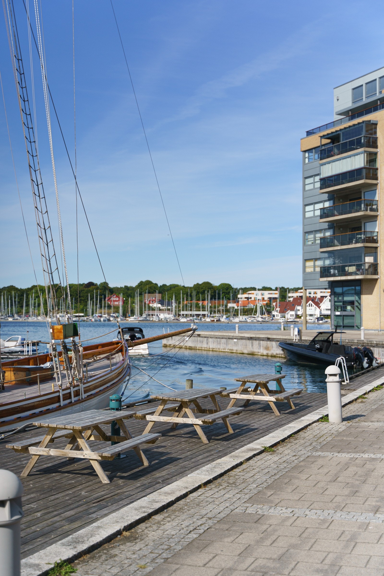 Nærområdet - Her bor du med bryggekanten og bademuligheter like utenfor døren. Galleribilde