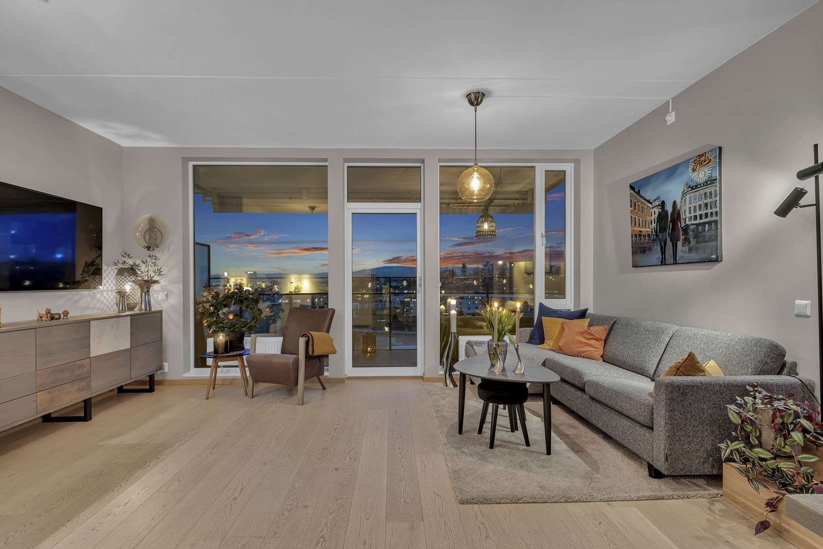 Leiligheten holder en meget god standard, og er innflytningsklar. Galleribilde