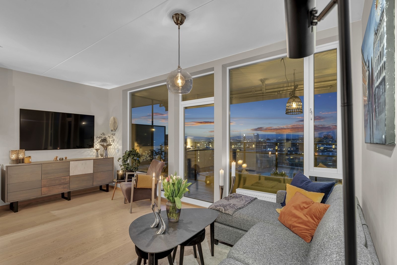 Telia er leverandør av fiber. Her velger man mellom kun tv, tv/internett eller kun internett. Det er mulig å oppgradere tv-pakker og hastighet. Galleribilde