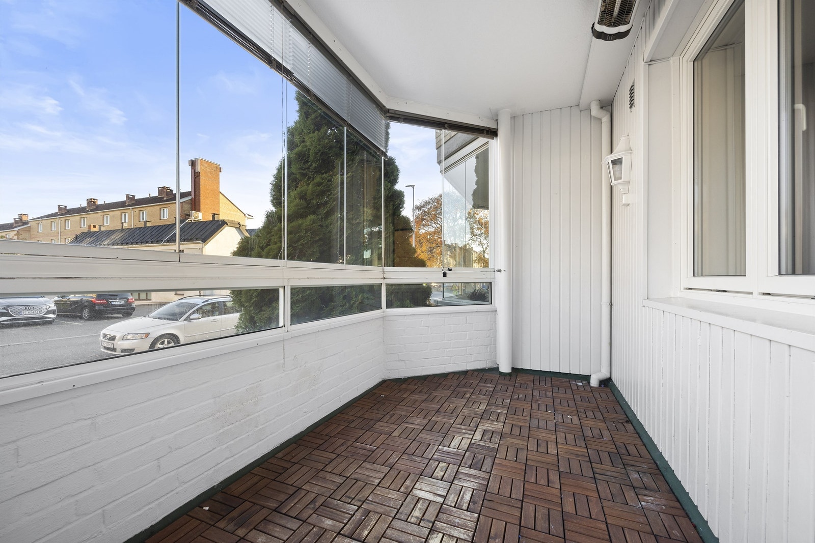 Velkommen til Kalbakkstubben 15 presentert av Emir Mekic v/ Eiendomsmegler Krogsveen avd. Løren! Galleribilde