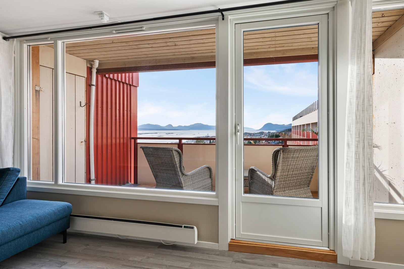 Utsikt fra stue. Galleribilde