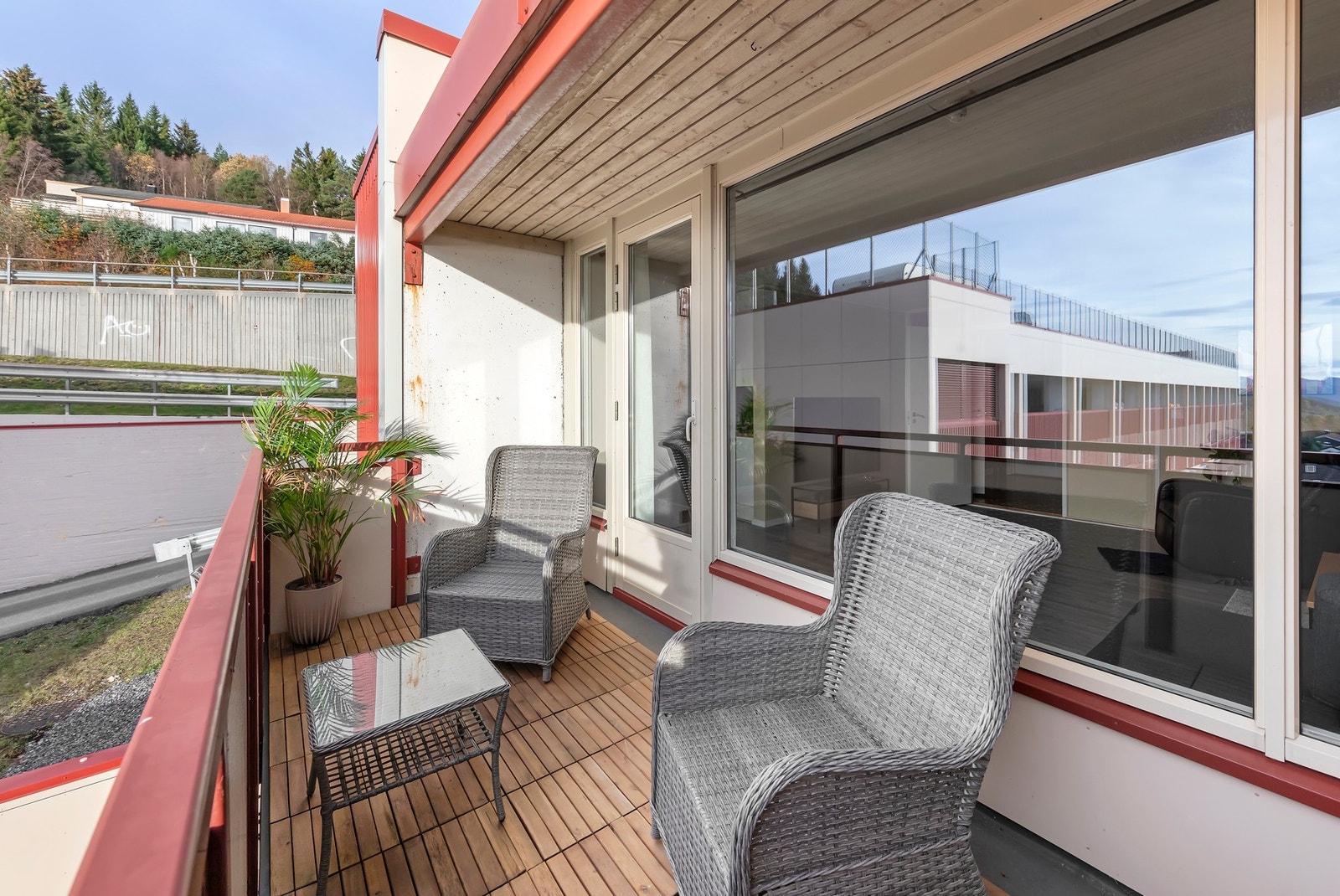 God plass til utemøblement. Galleribilde