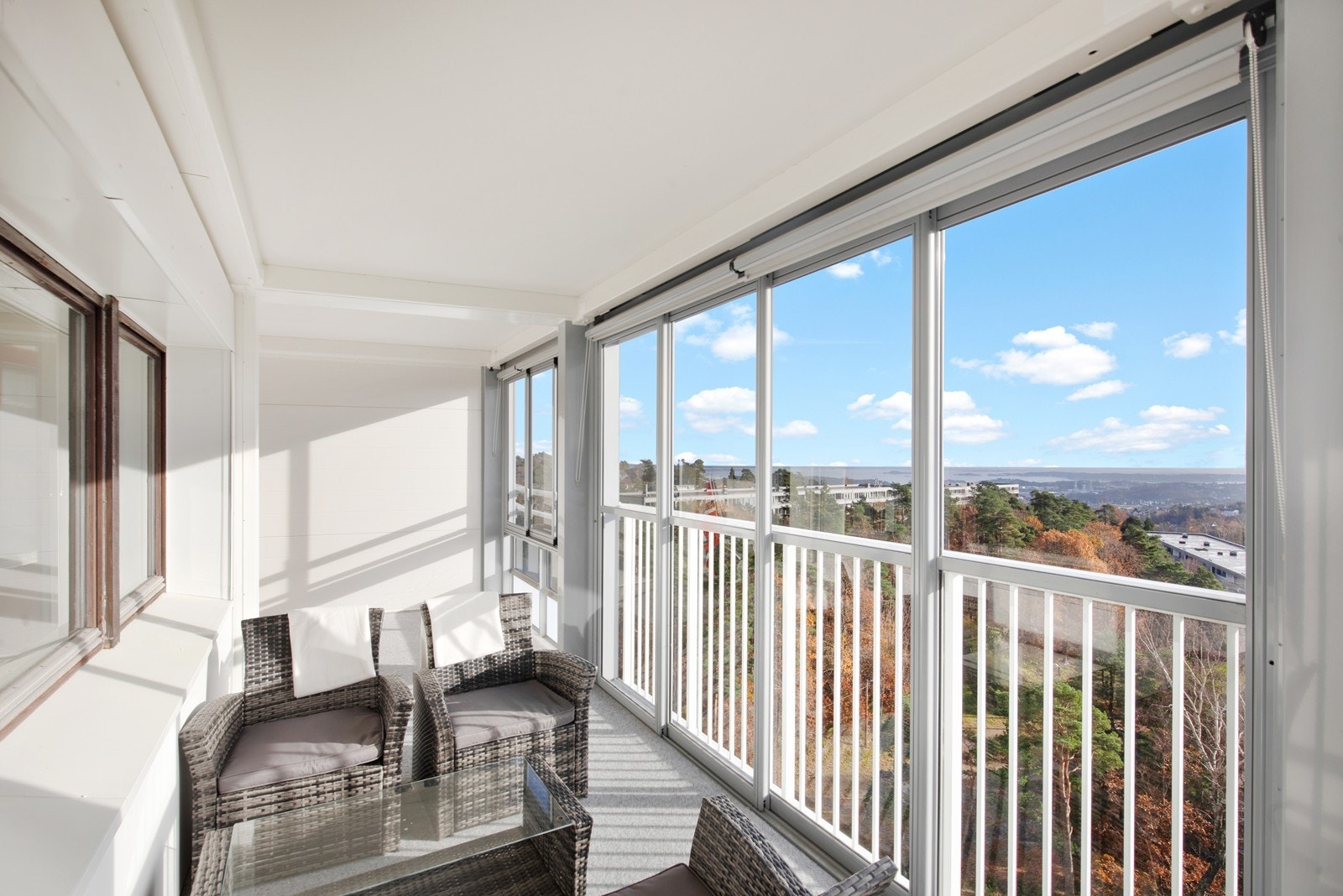 Sørmegleren ved Henrik Lossius ønsker deg velkommen til Slettheiveien 41! Galleribilde