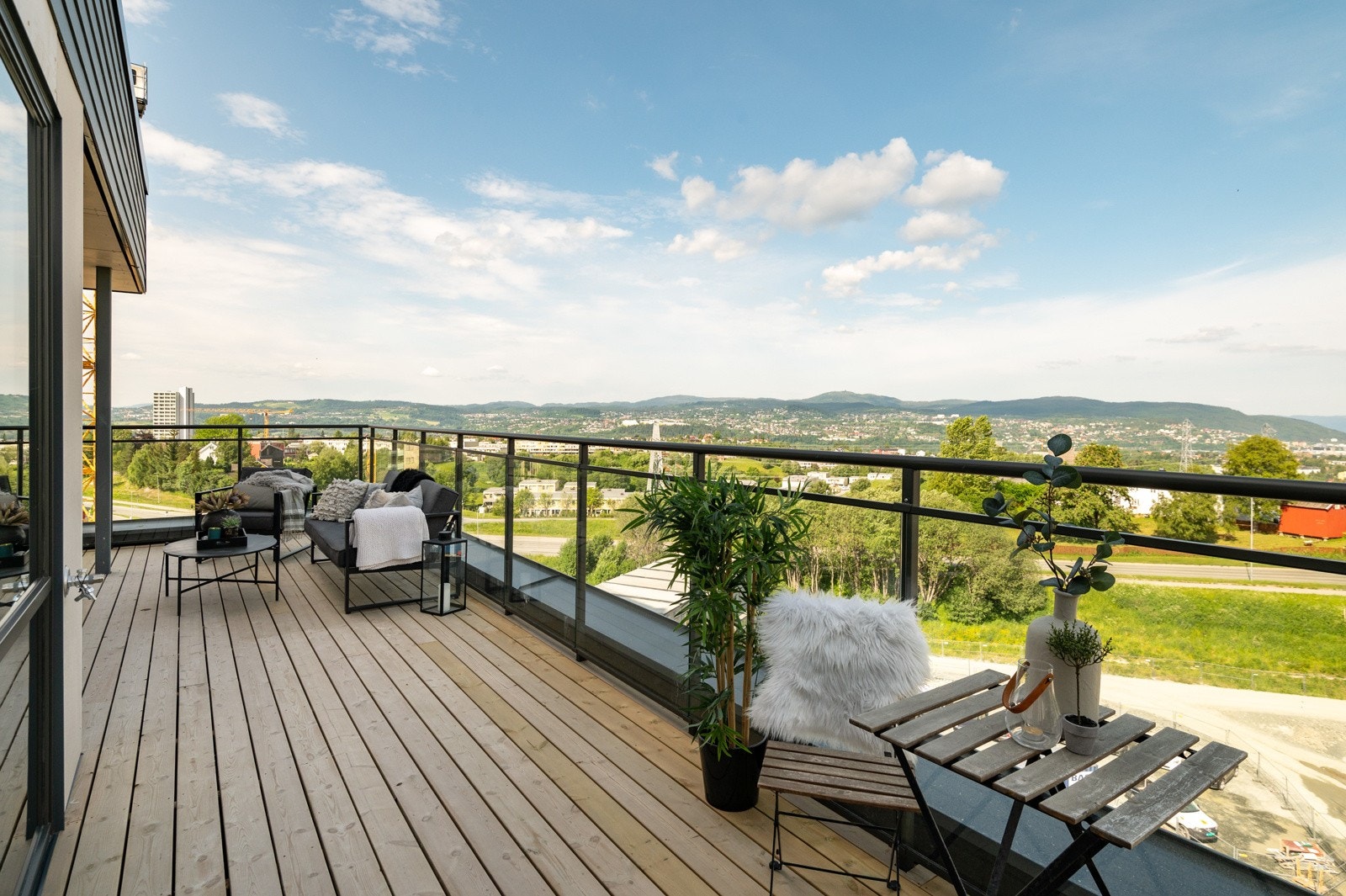 Takterrasse. Galleribilde