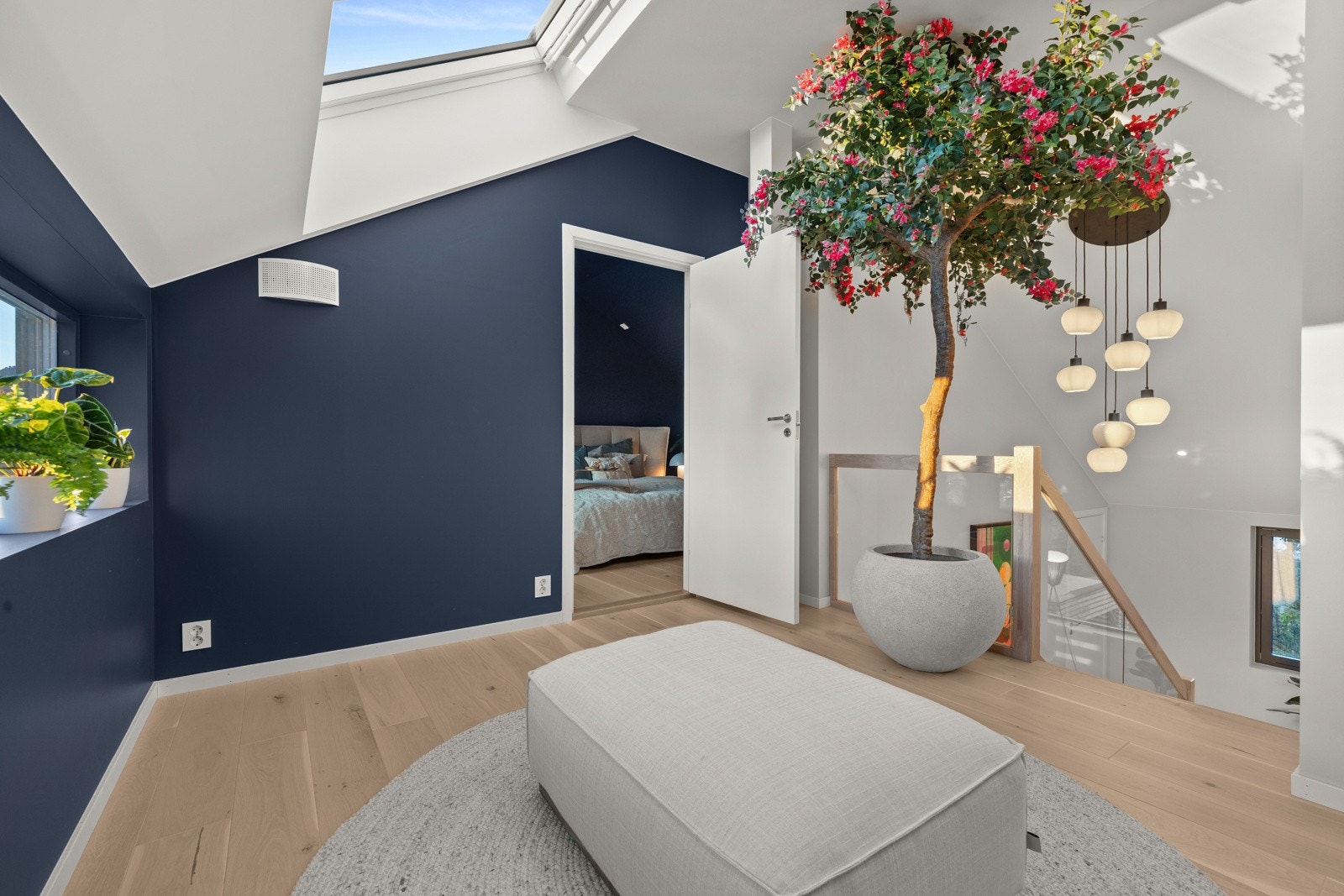 I boligens tredje etasje er det en koselig gang med gode innredningsmuligheter. Galleribilde