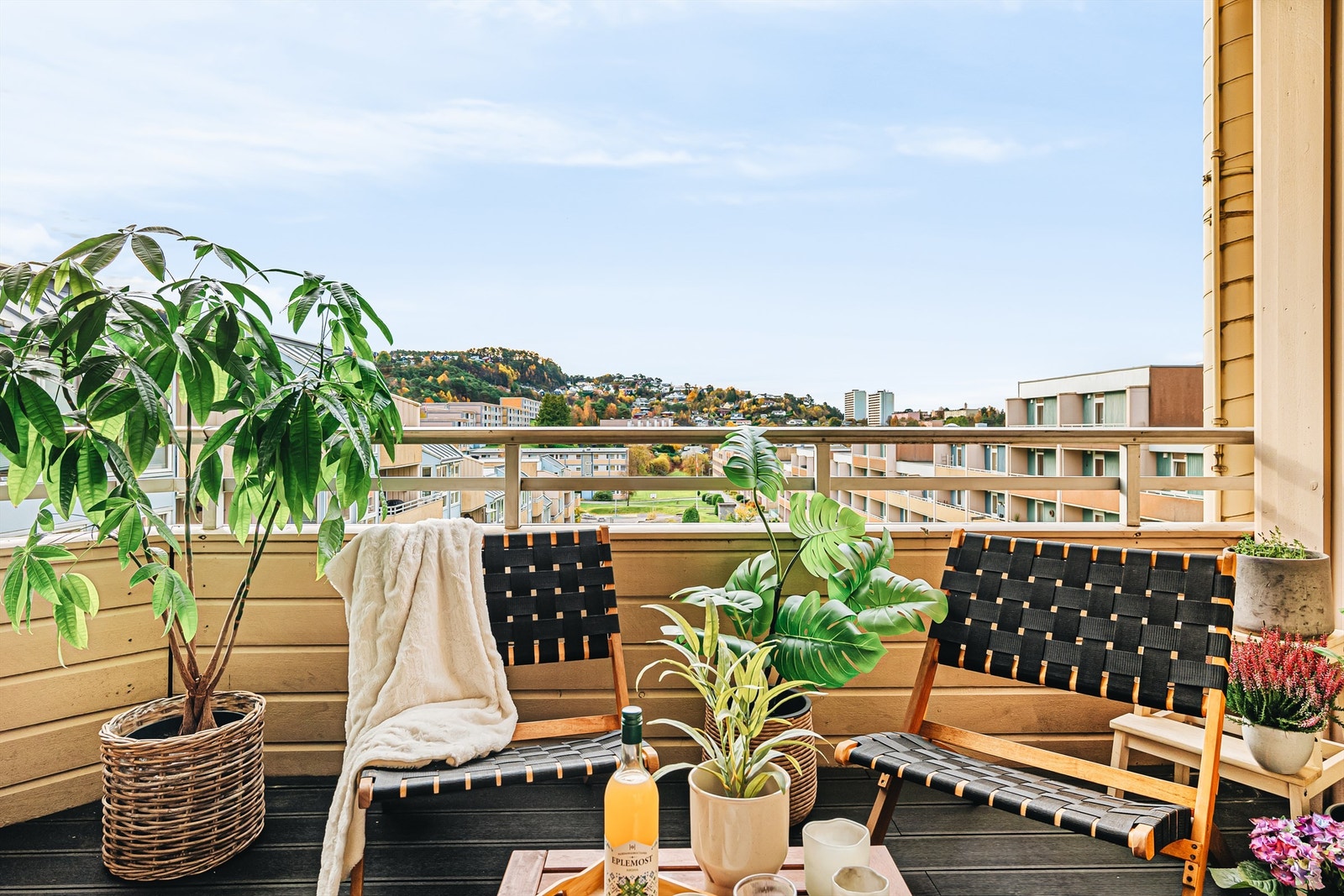 Nydelig utsikt over bydelen og nabolagets grøntarealer Galleribilde