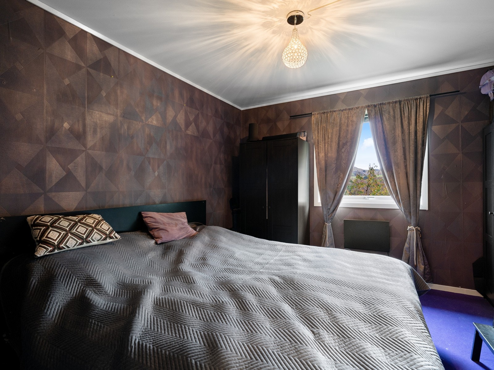 Romslig soverom Galleribilde