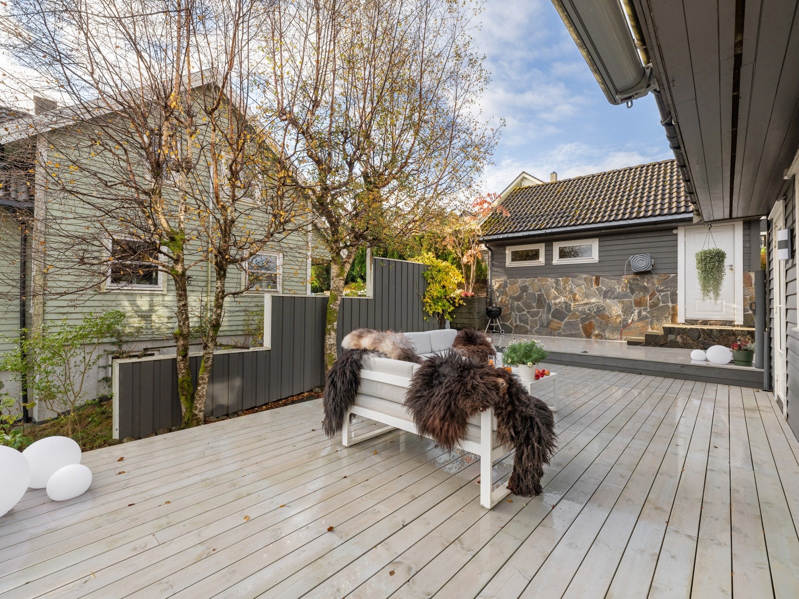 God og romslig terrasse Galleribilde