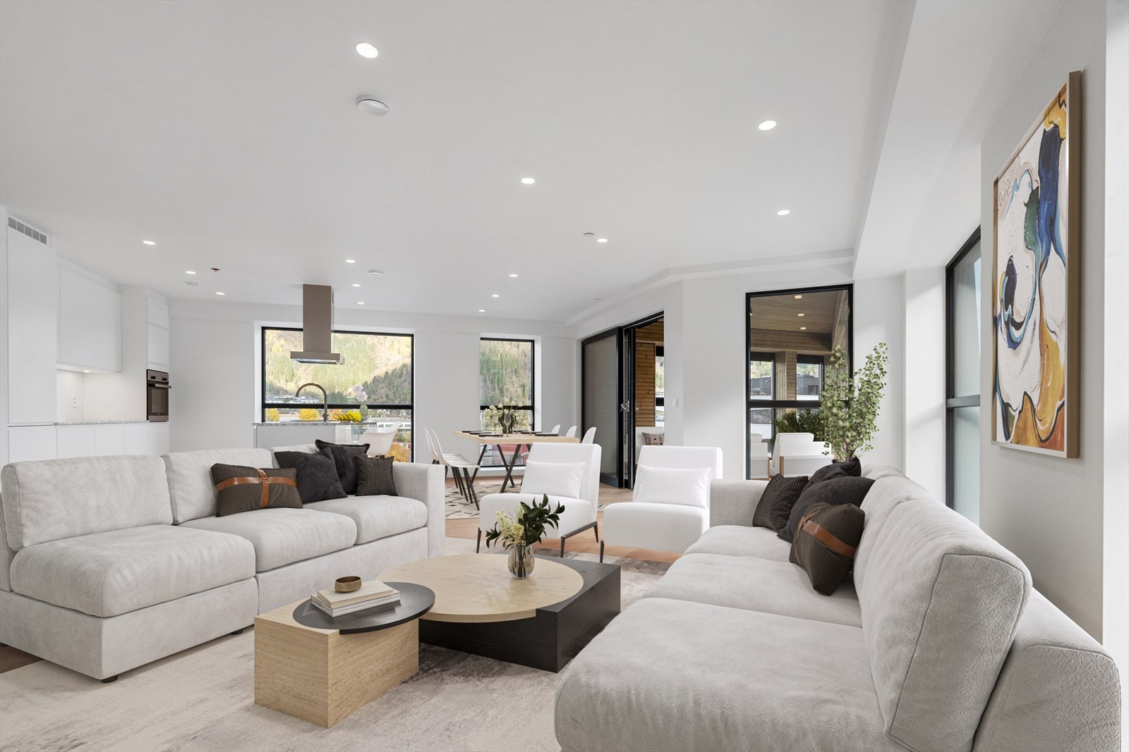 Romslig stue/kjøkken Galleribilde