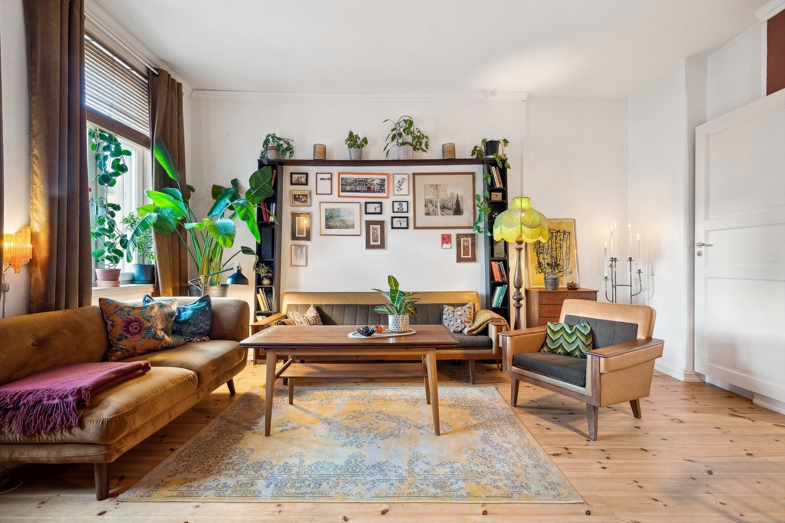 Boligen har en tiltalende og pen stue. Galleribilde