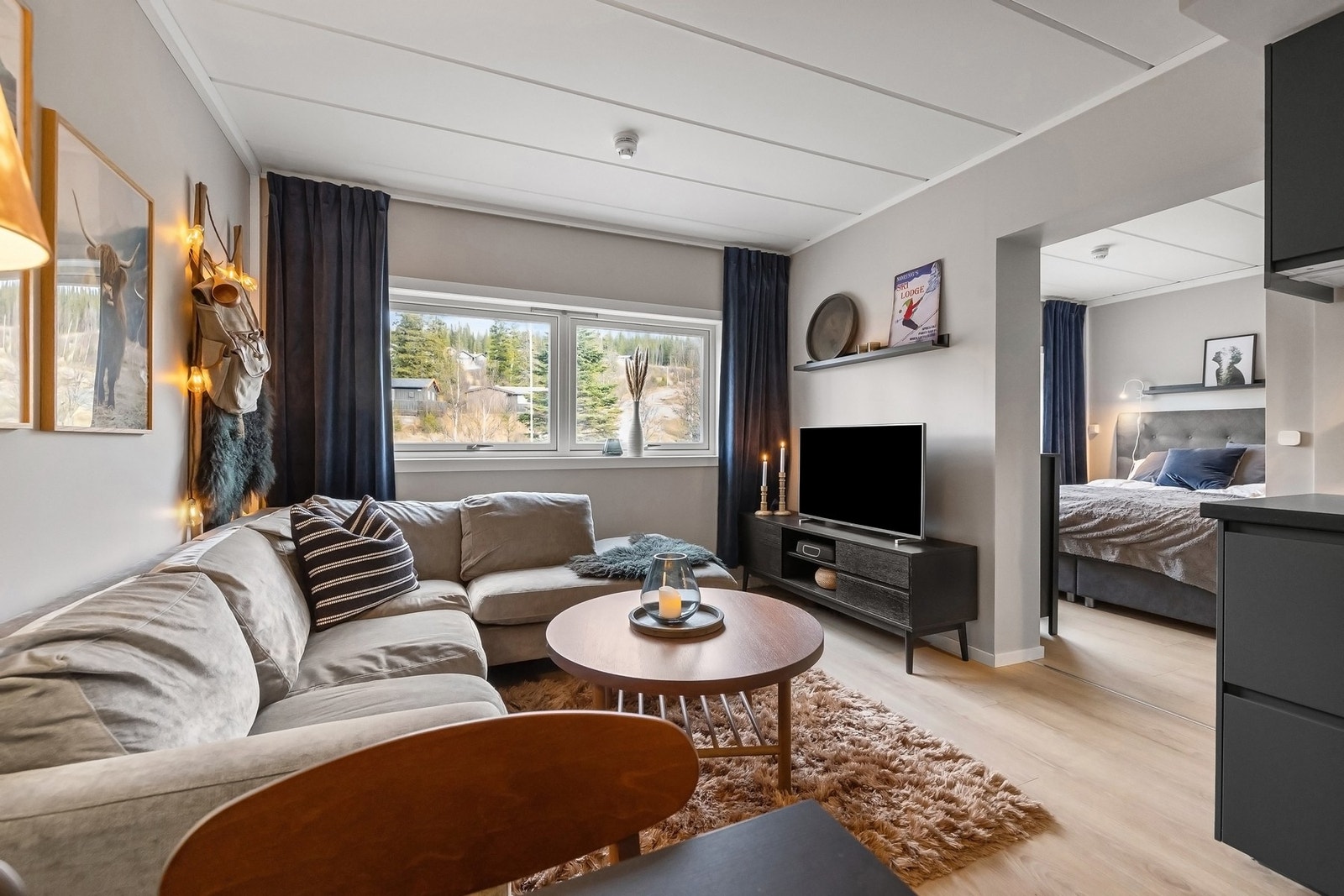 Å komme inn etter de flotte aktivitetende ute, er fantastisk, her kan man nyte tiden med TV, venner eller alene. Galleribilde