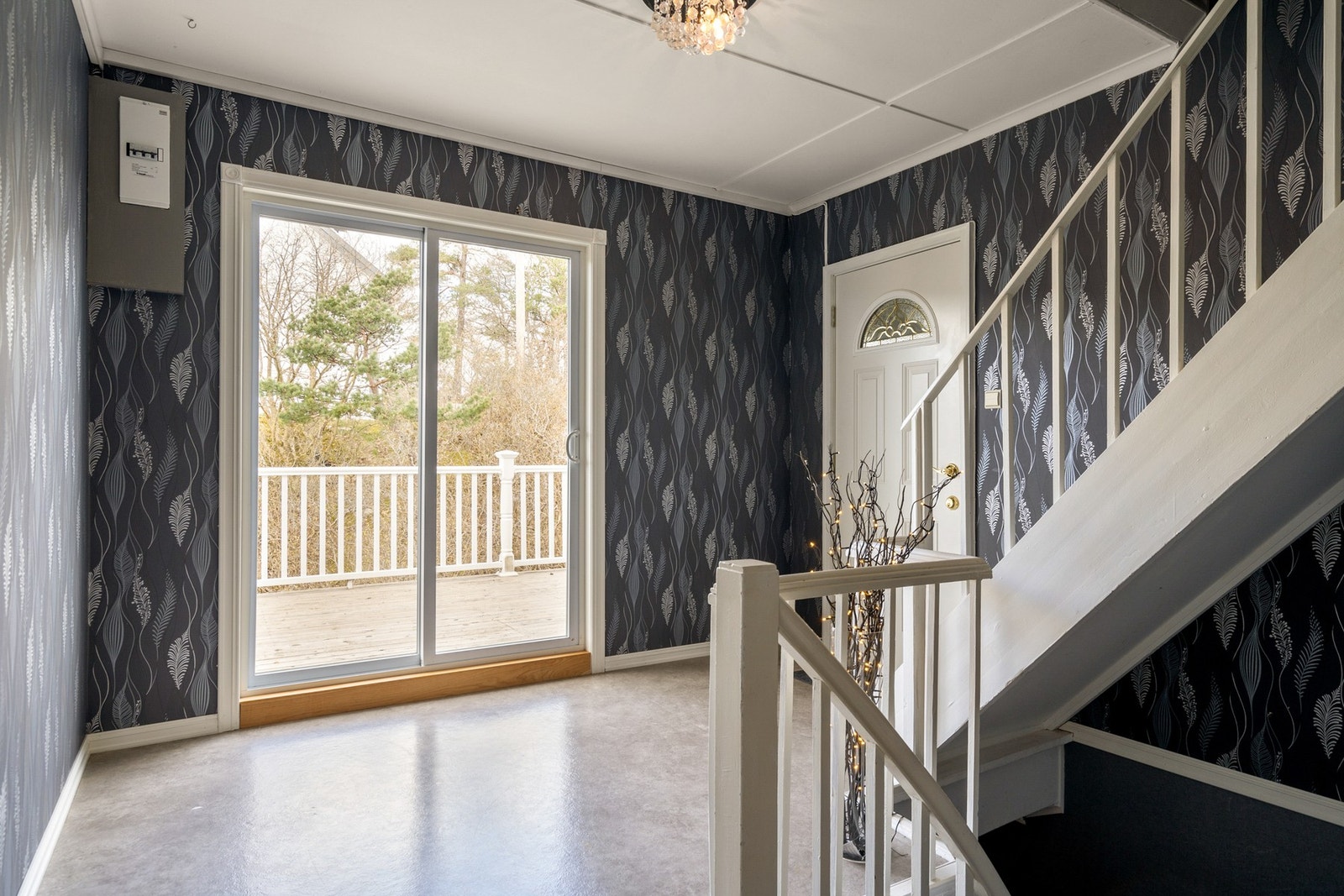 Felles trappegang med utgang til veranda 15 m² Galleribilde