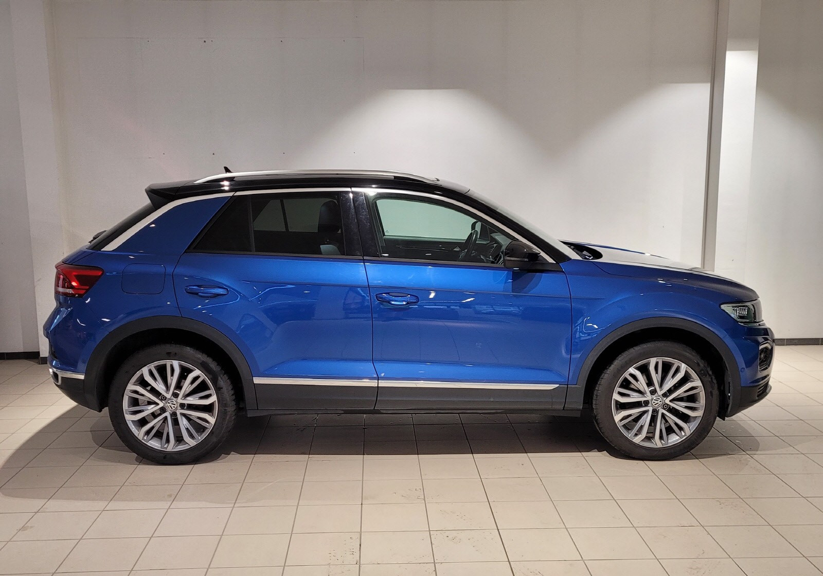 Volkswagen T-Roc sport   150 tdi 4m dsg 2