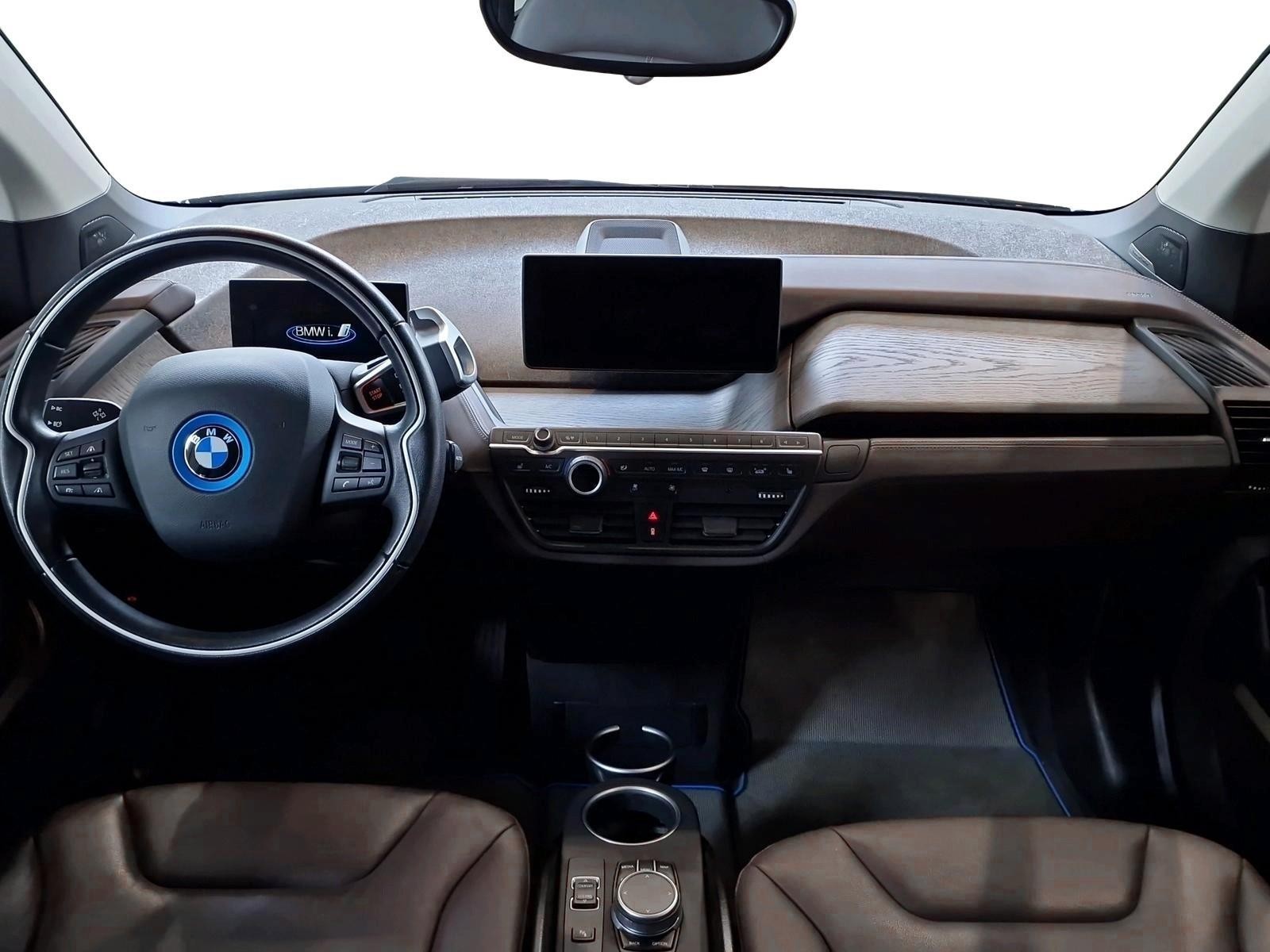 BMW i3 6