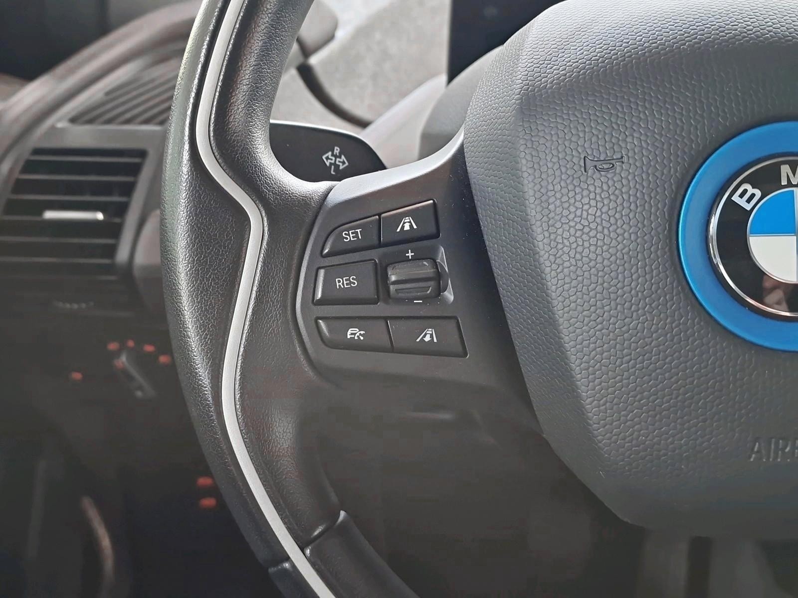 BMW i3 16