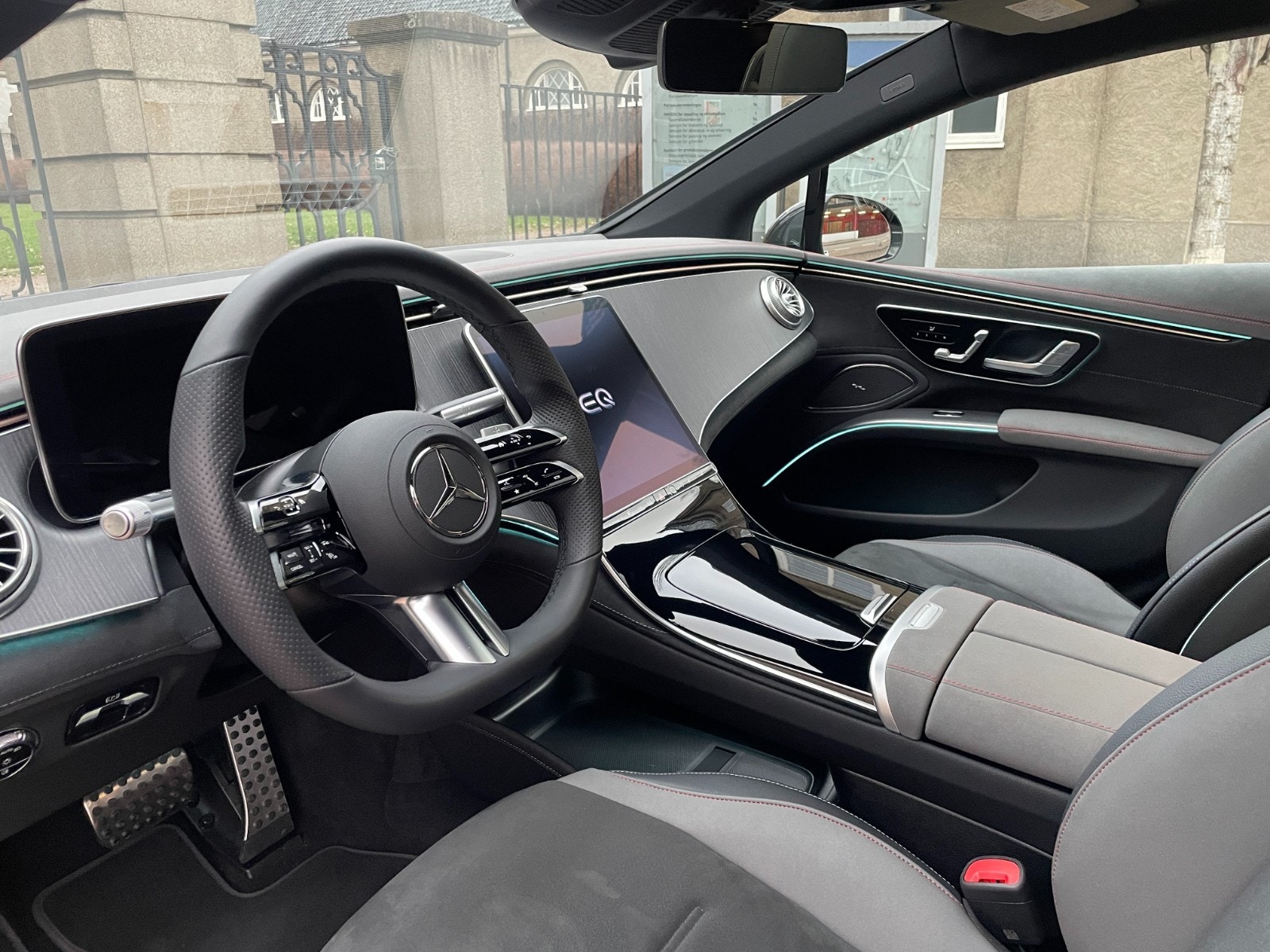 Hovedbilde av Mercedes-Benz EQS450+