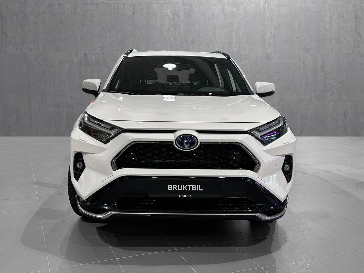 Toyota RAV4 Plug-in Hybrid Life 2