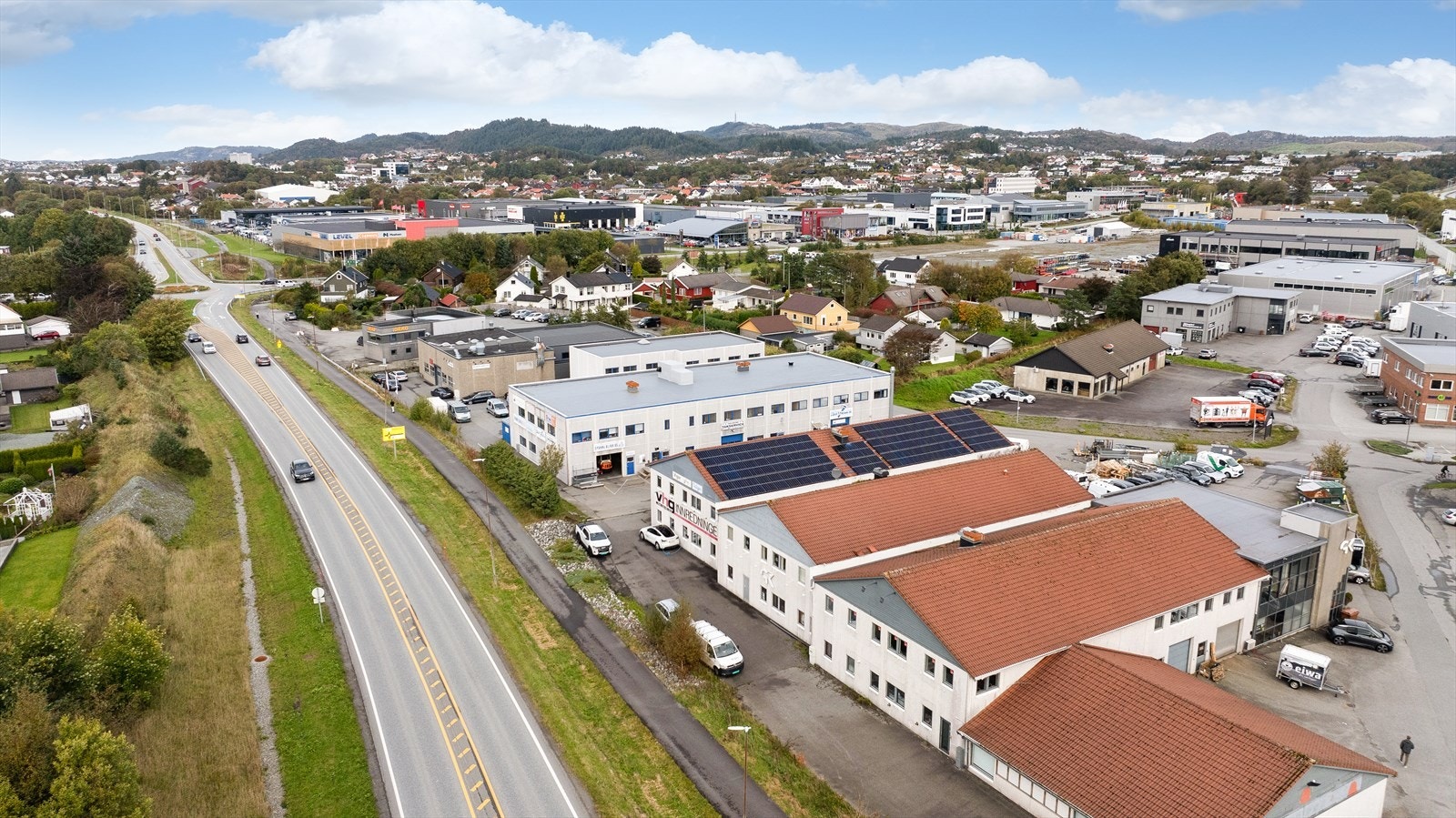 Svært god profileringsmuligheter langs E 134 Galleribilde
